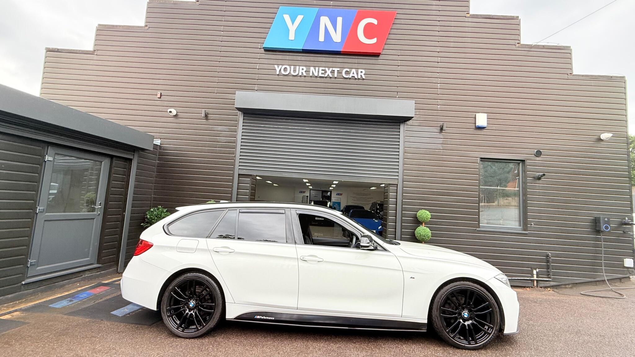 BMW 3 Series view 3