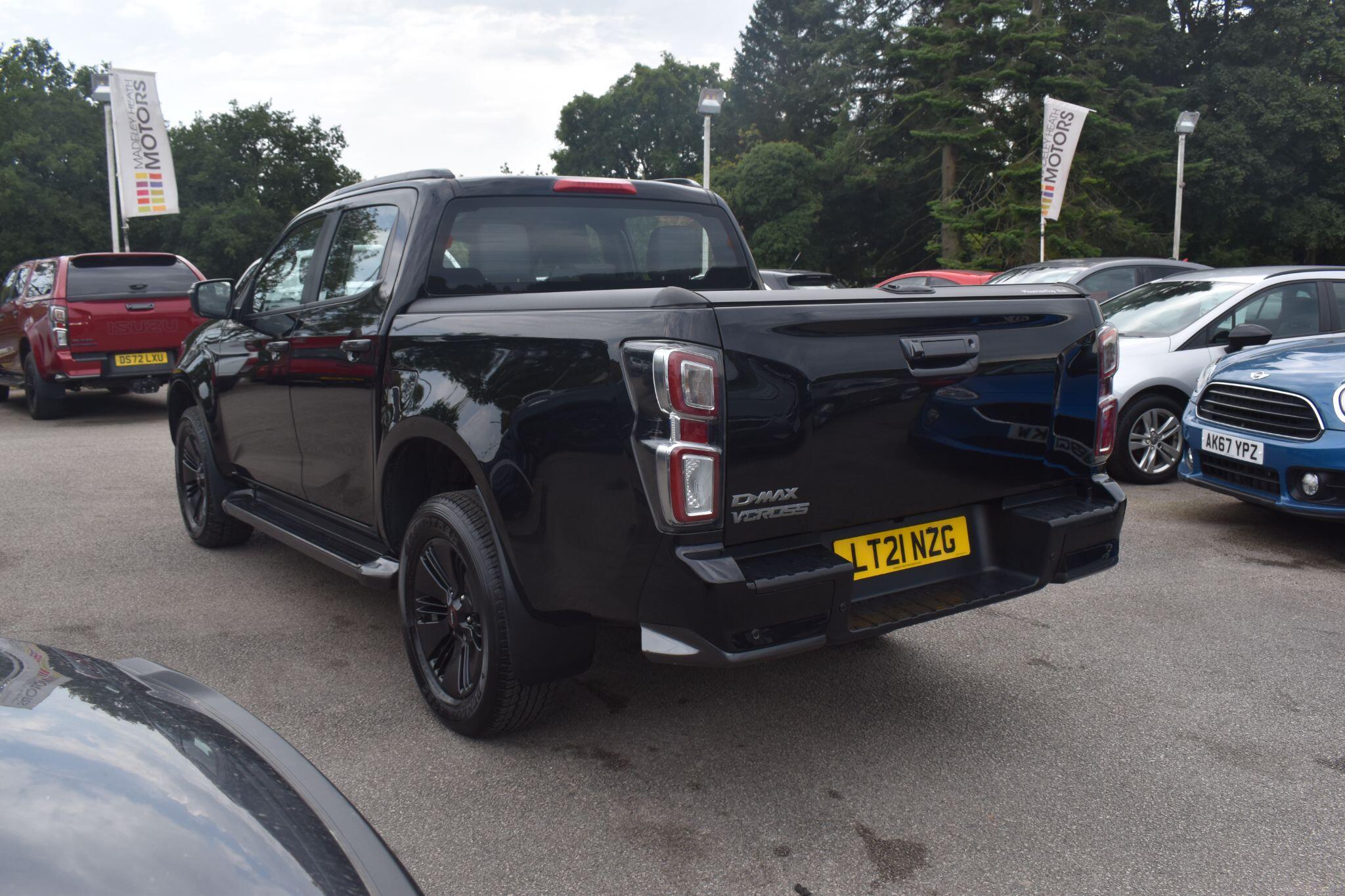 D-Max - 1.9 TD V-Cross Auto 4WD Euro 6 (s/s) 4dr - Image 15