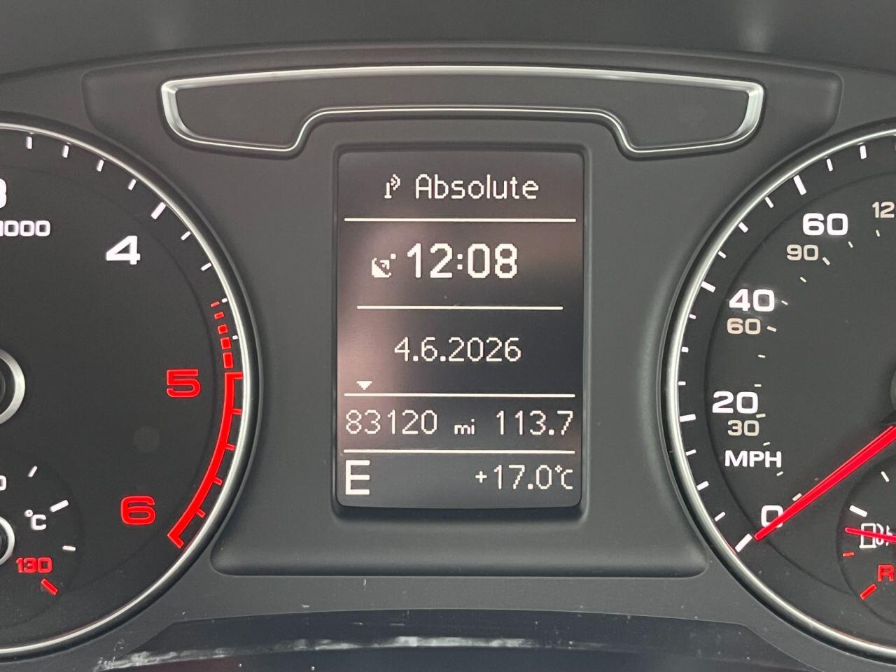 Audi Q3 view 29