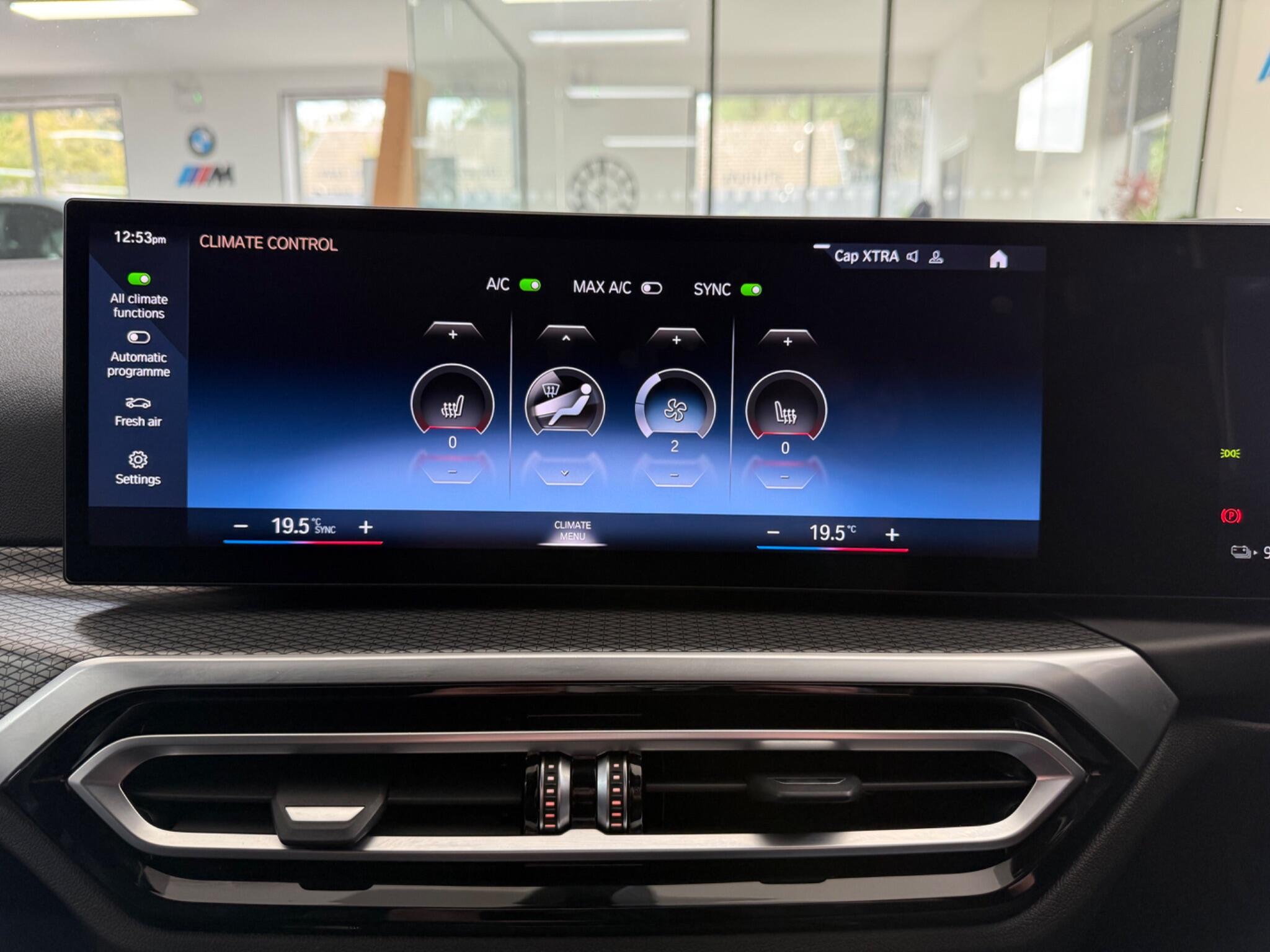 BMW I4 view 11