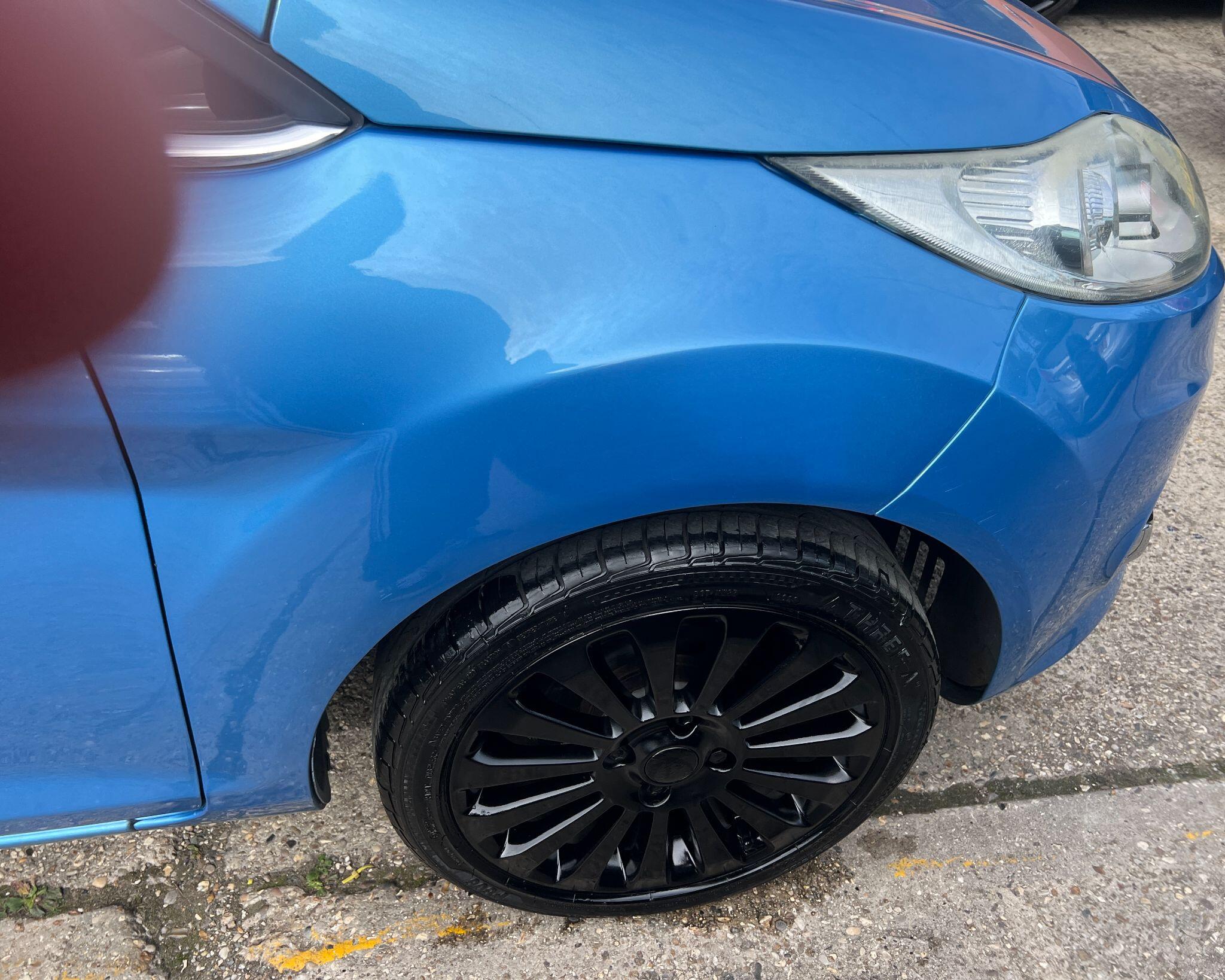 Ford Fiesta view 7