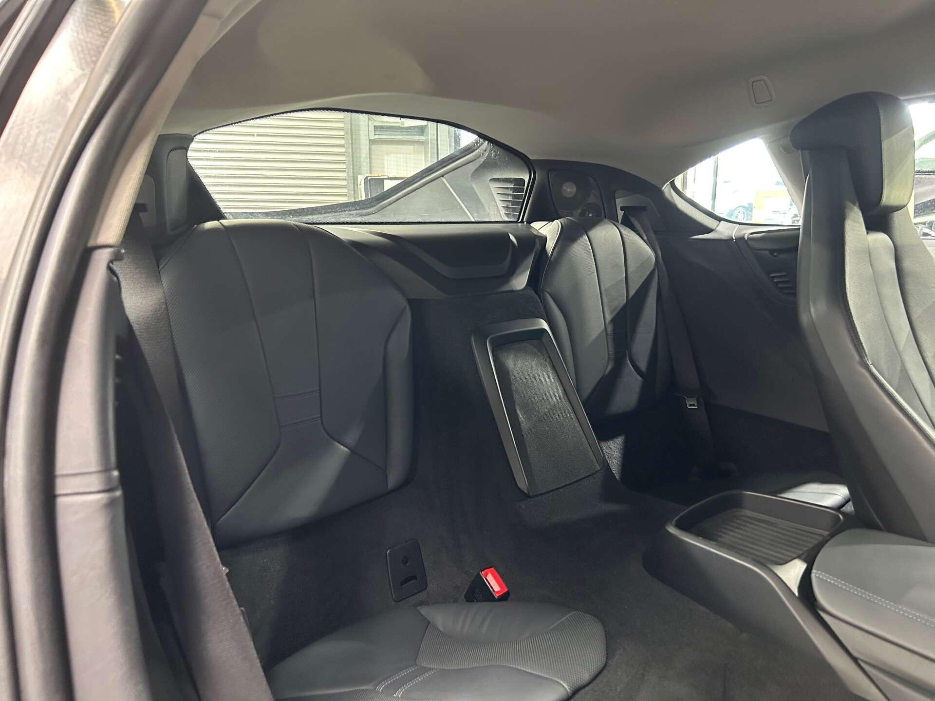 BMW I8 view 35