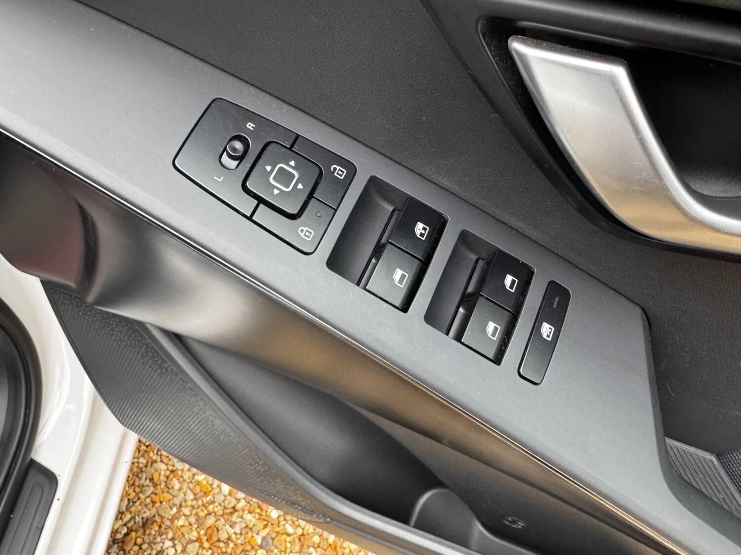 Kia Niro view 18