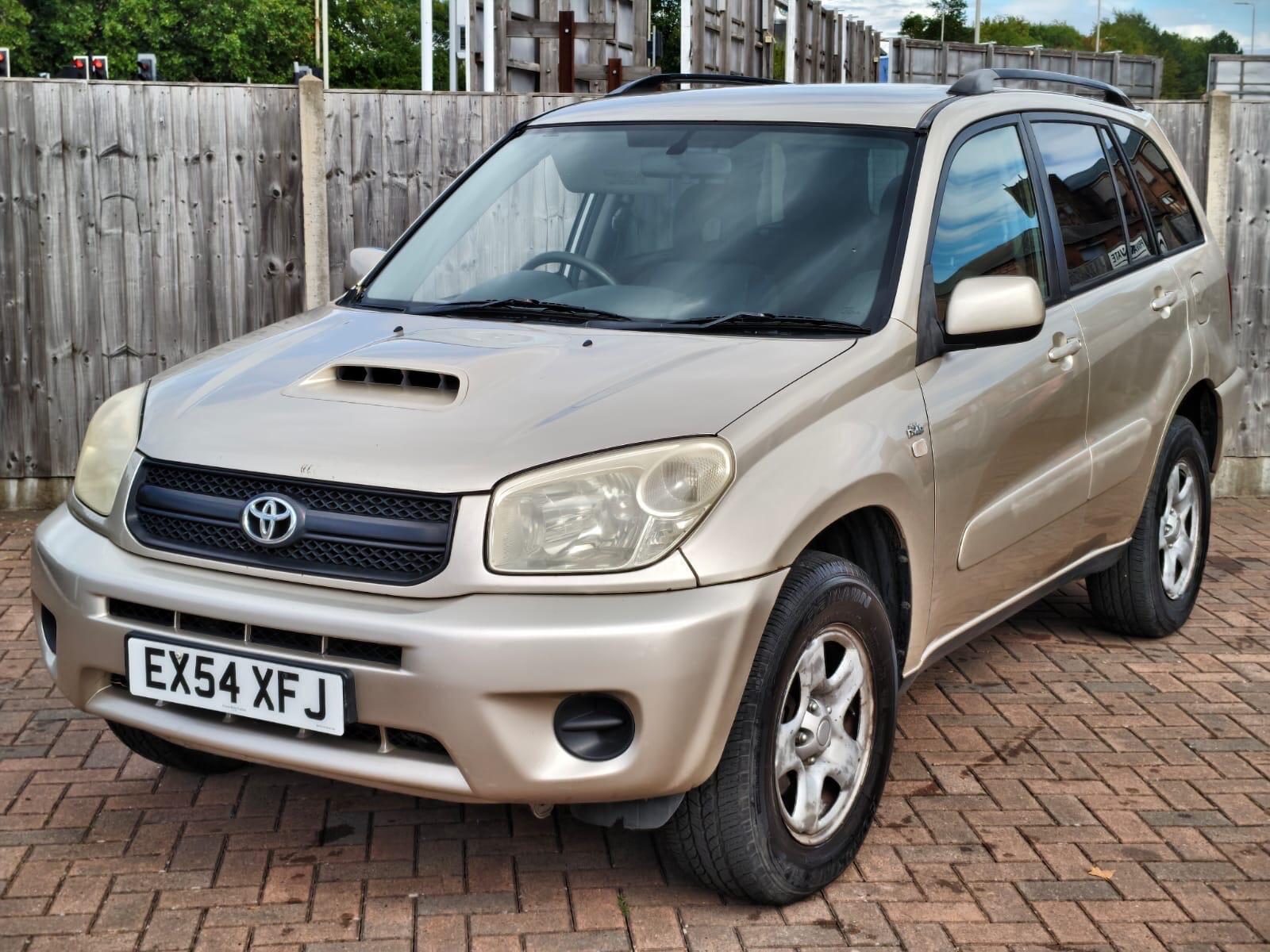 Toyota Rav4 view 9
