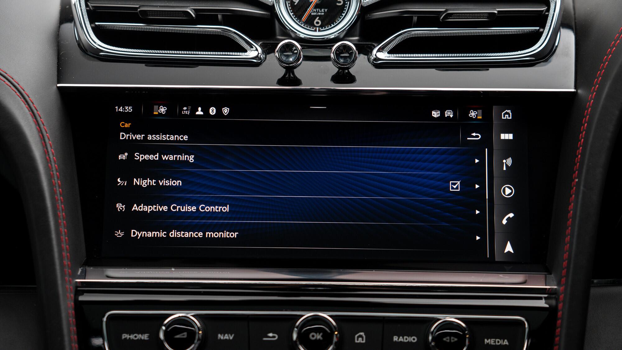 Bentley Bentayga view 26