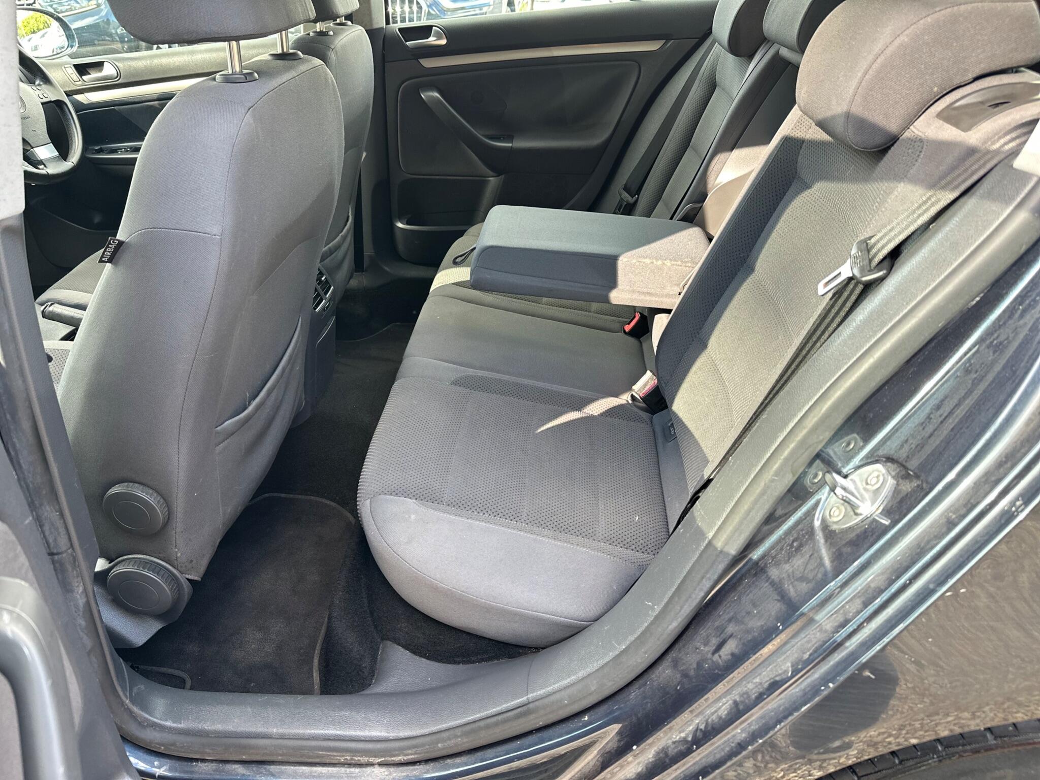 Volkswagen Golf view 42