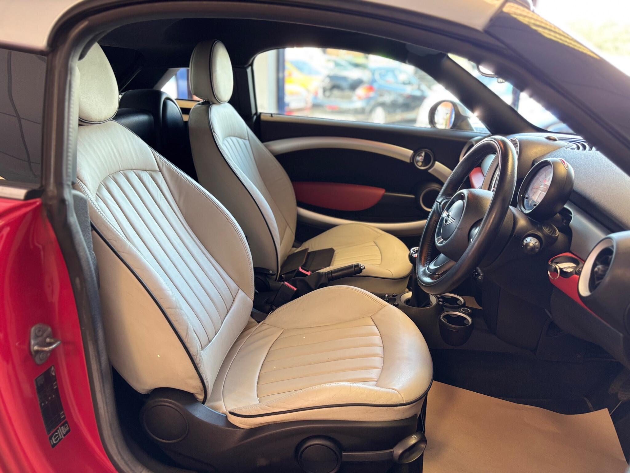 Mini Coupe view 10
