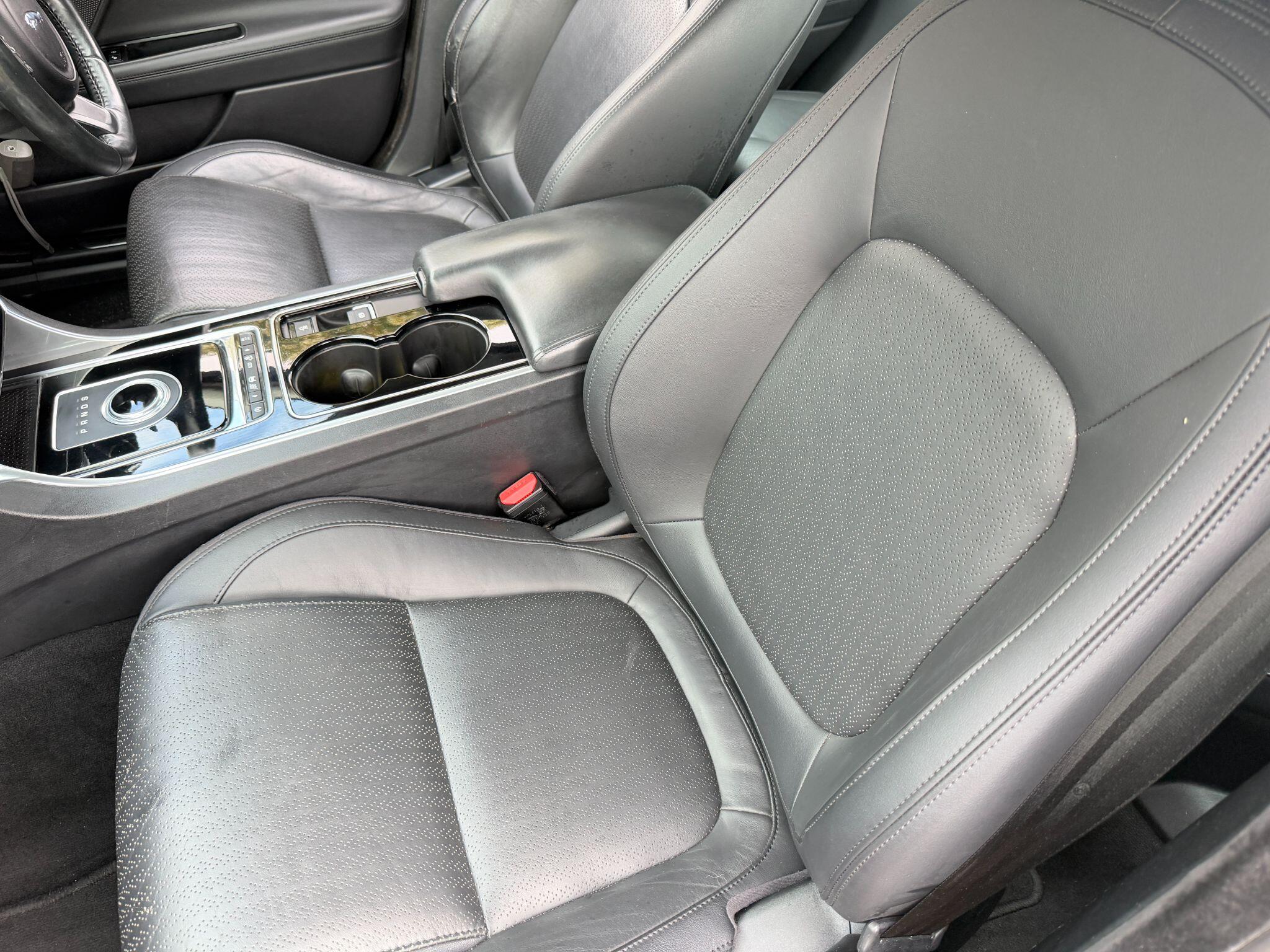 Jaguar Xe view 28