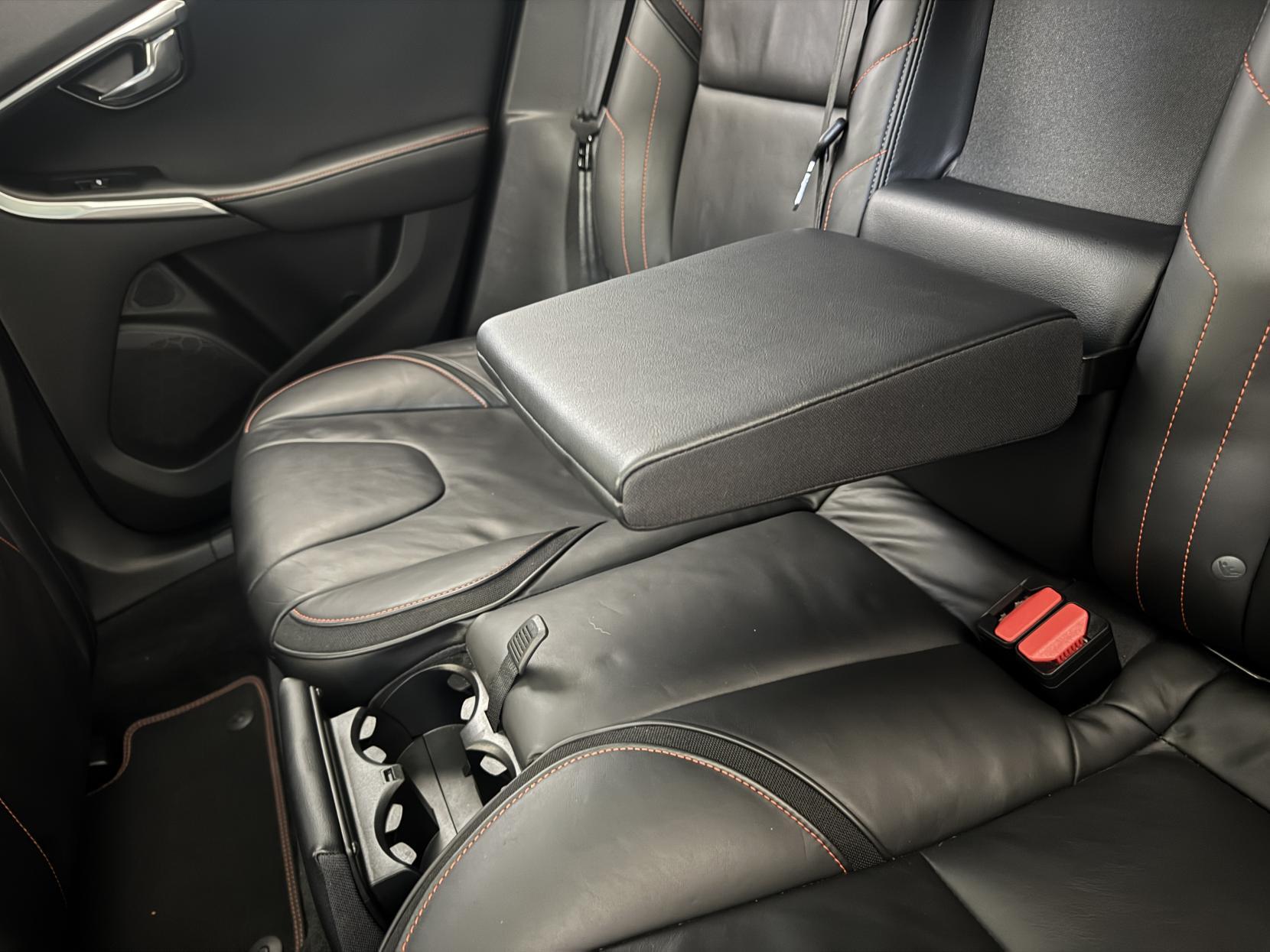 Volvo V40 view 72