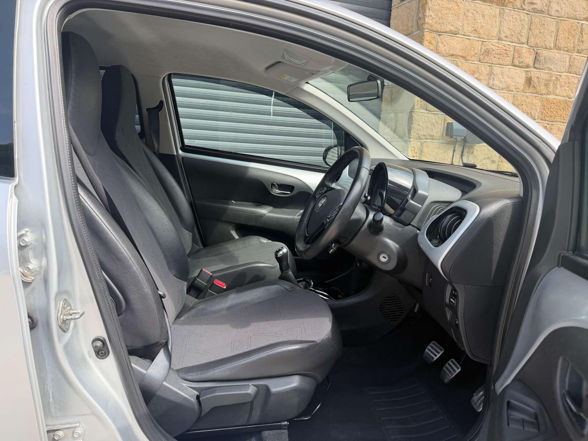 Toyota Aygo view 13