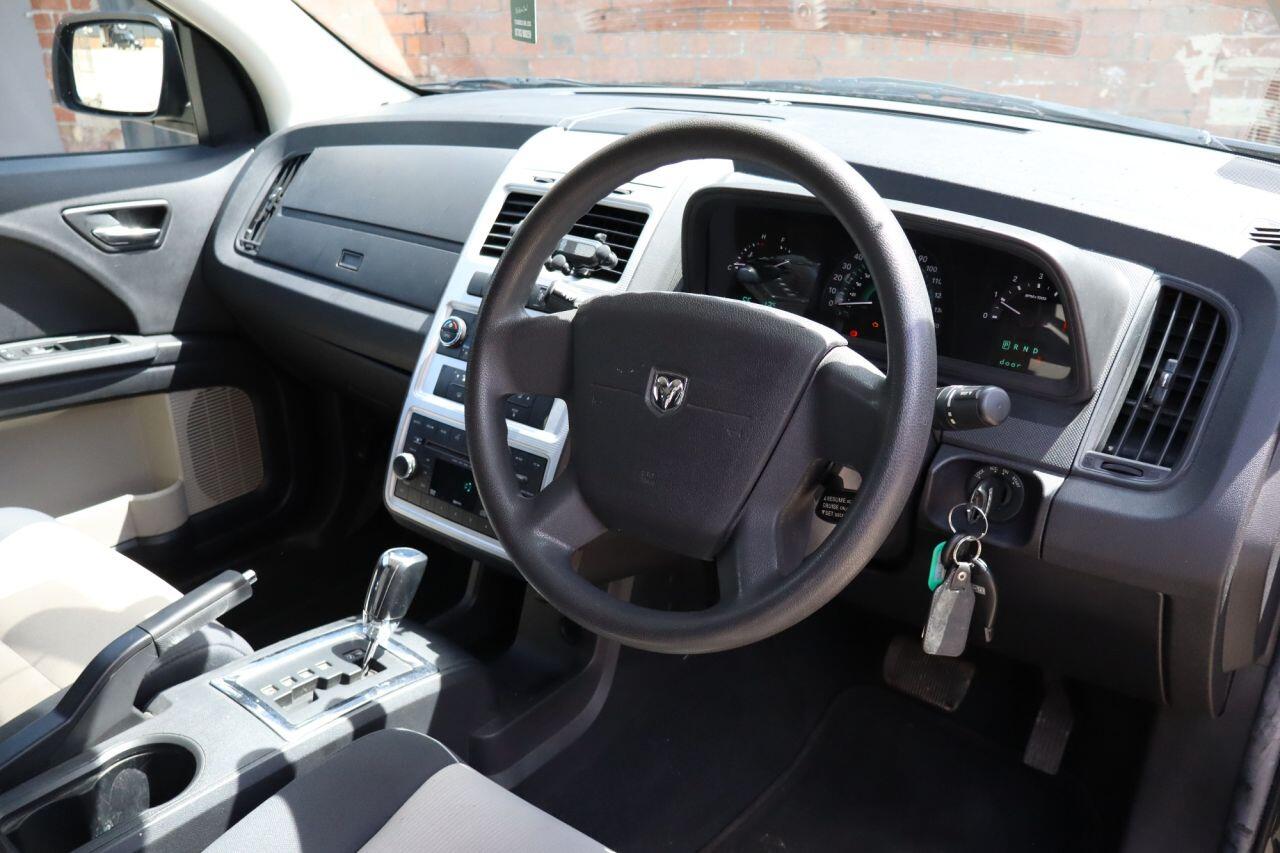 Dodge Journey view 3