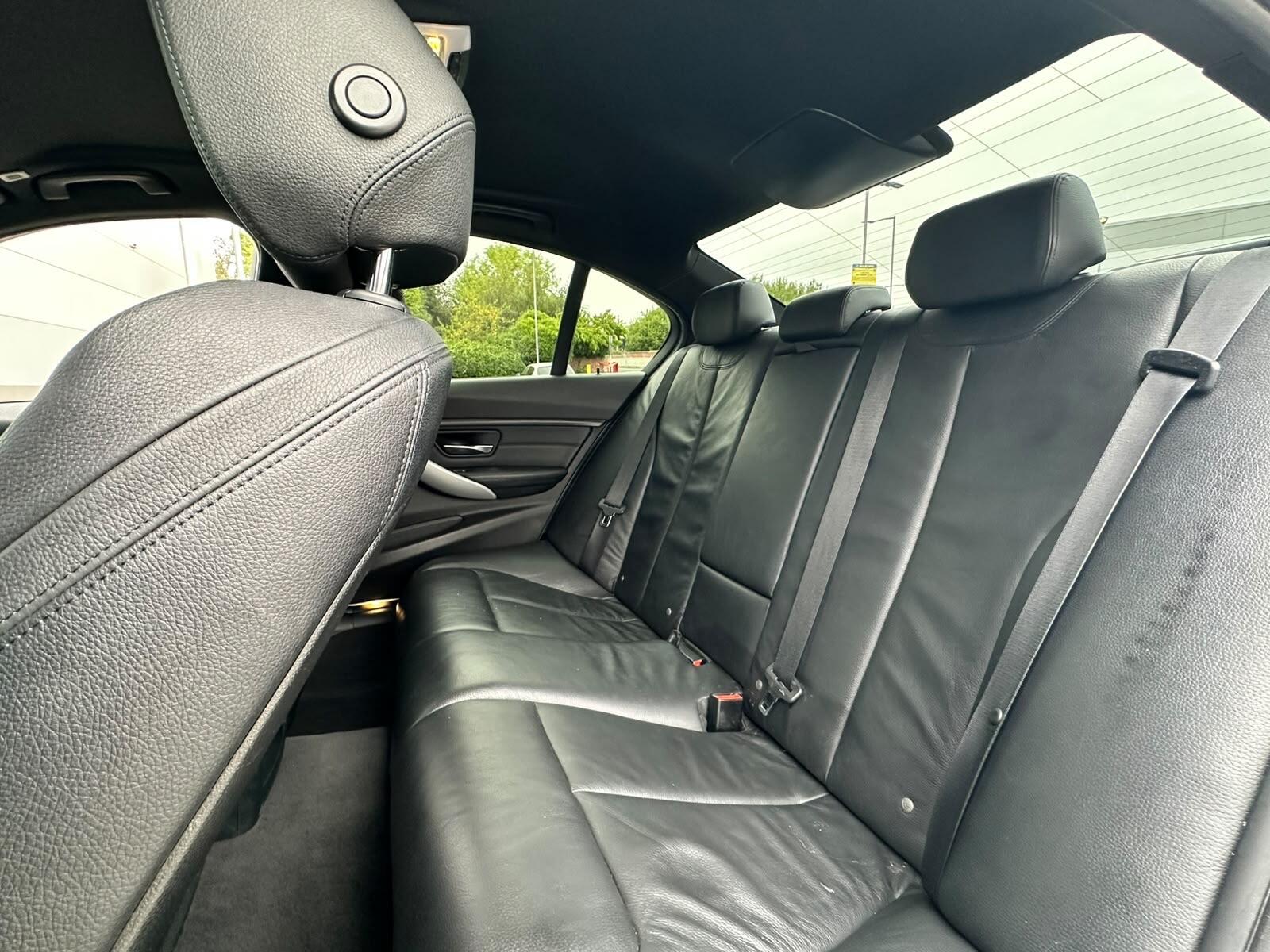 BMW 3 Series view 30