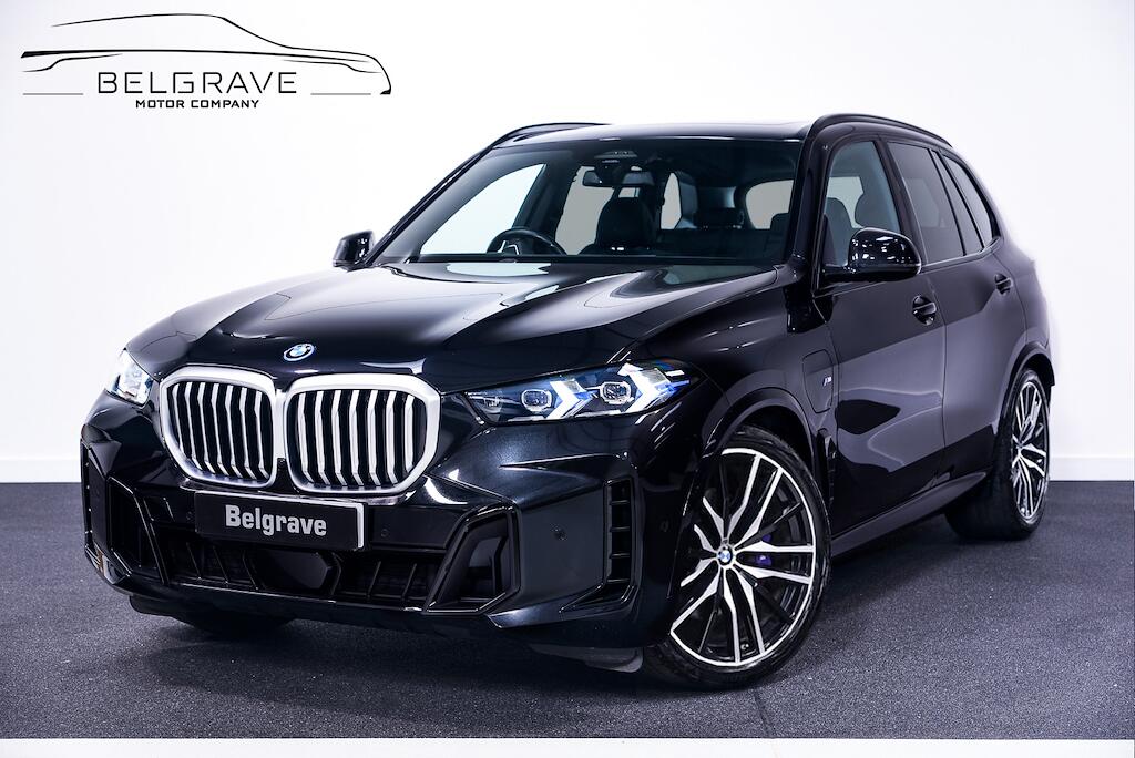 BMW X5 view 2