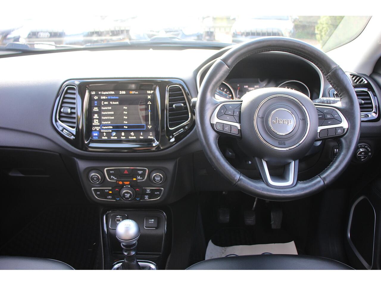 Jeep Compass view 19