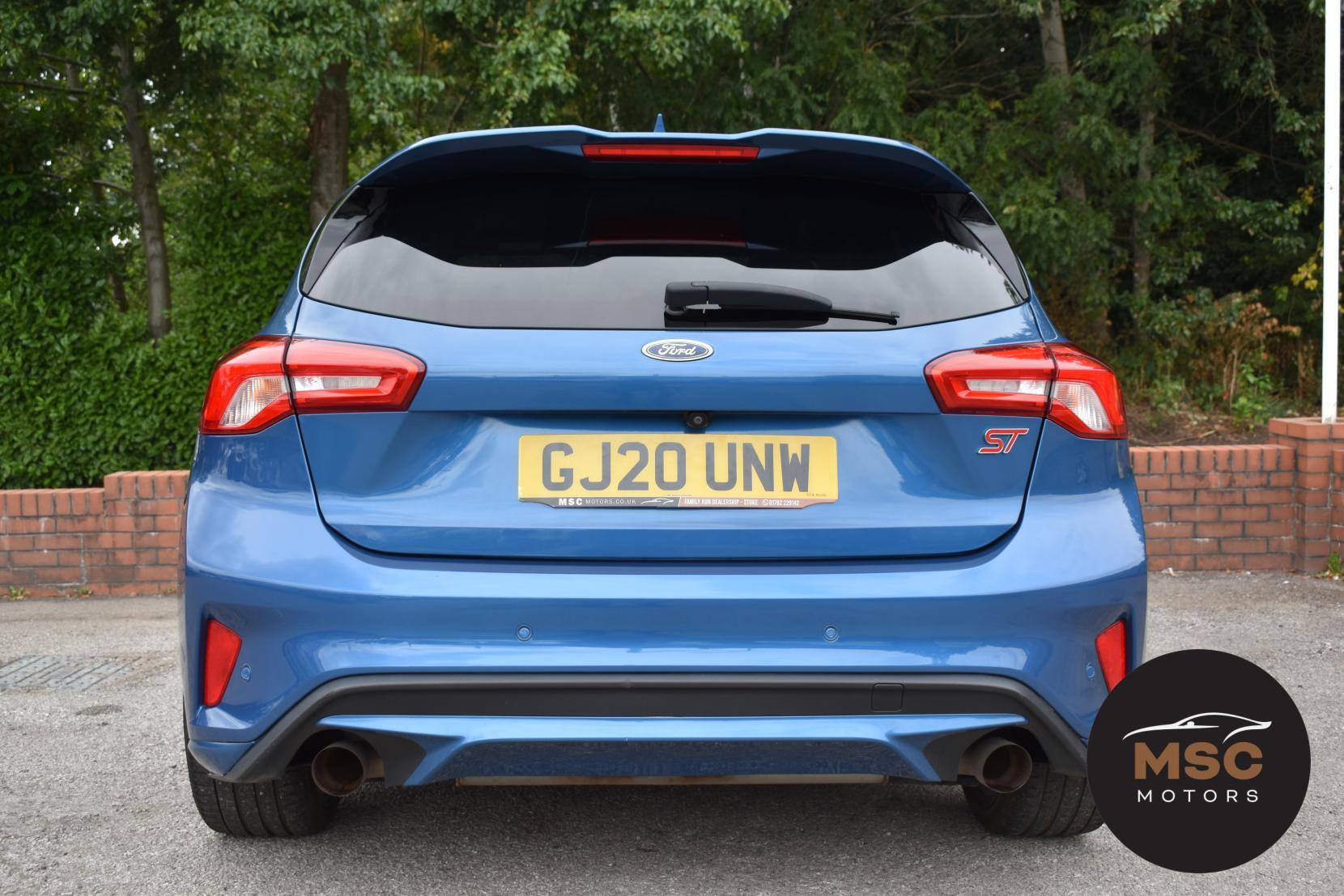 Ford Focus view 16