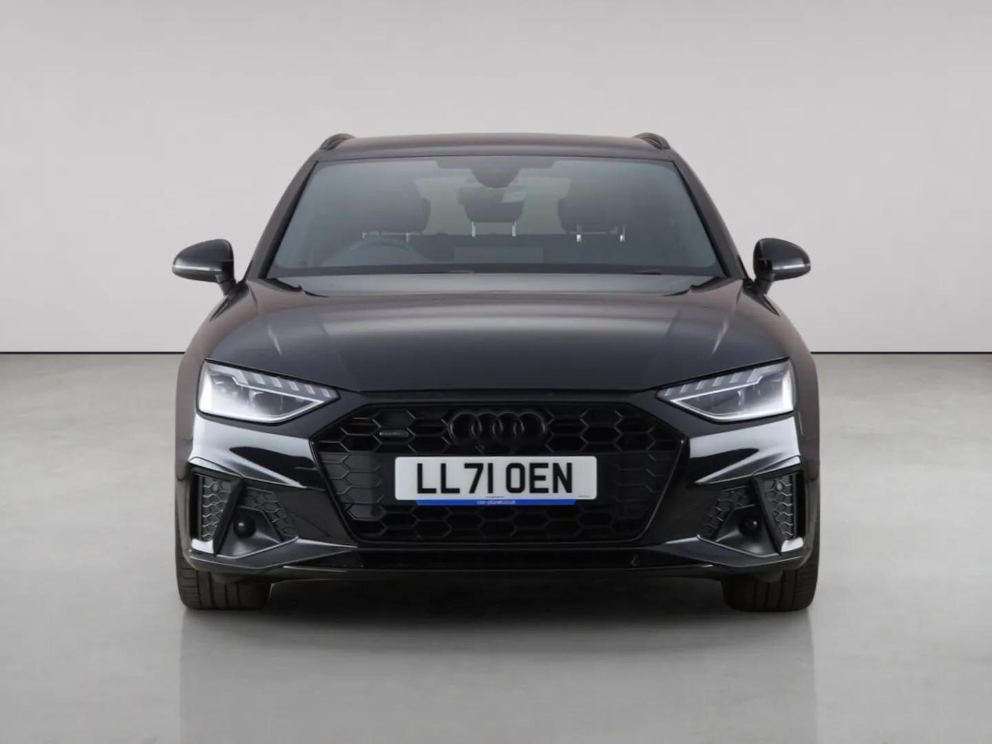 Audi A4 view 5