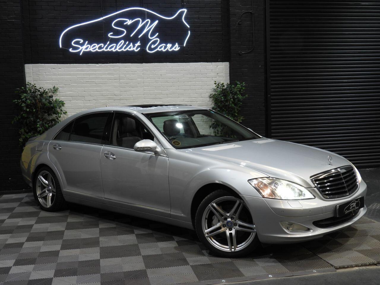 Mercedes-Benz S-Class view 31