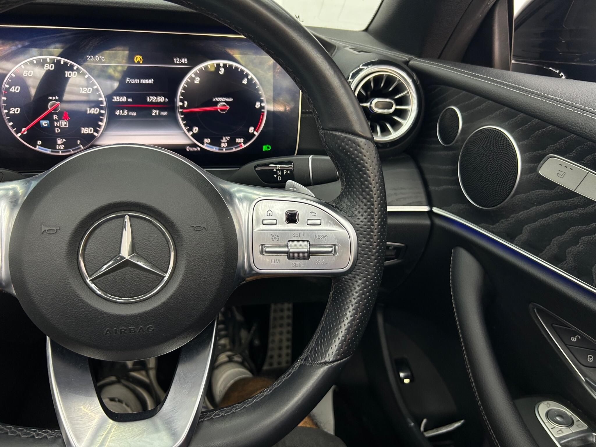 Mercedes-Benz E Class view 49