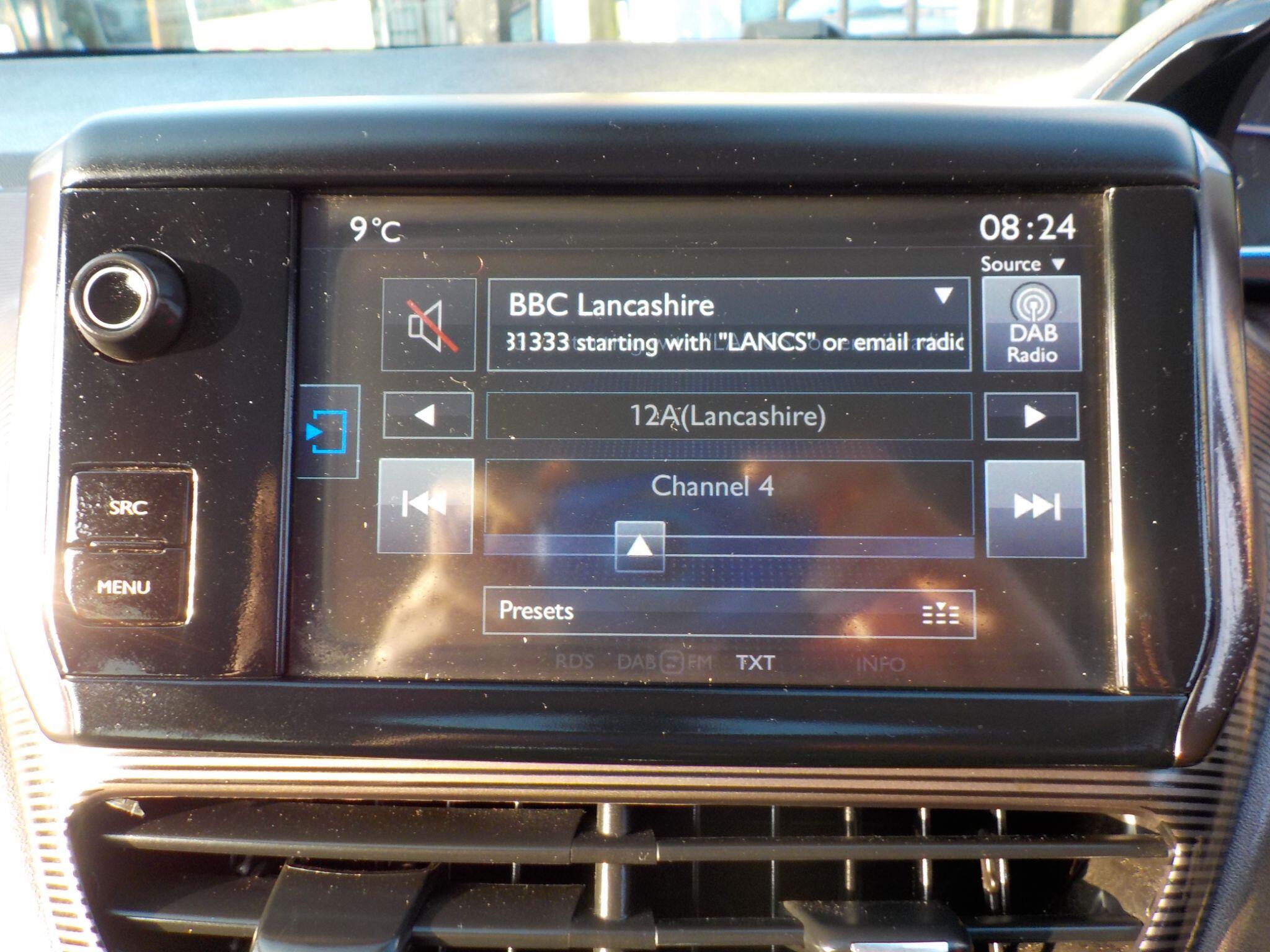 Peugeot 2008 1.6 BlueHDi Feline Euro 6 (s/s) 5dr (Calima)