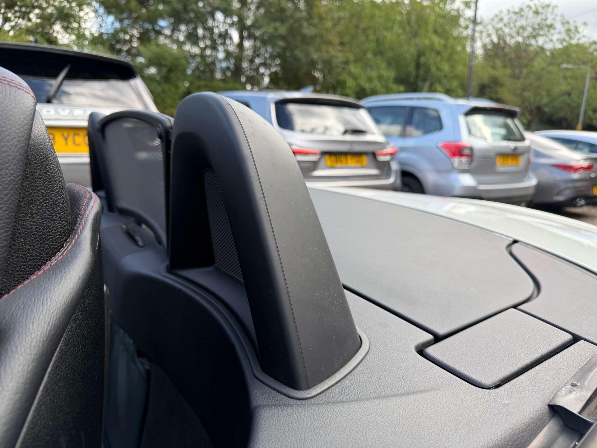Mercedes-Benz SLK view 26