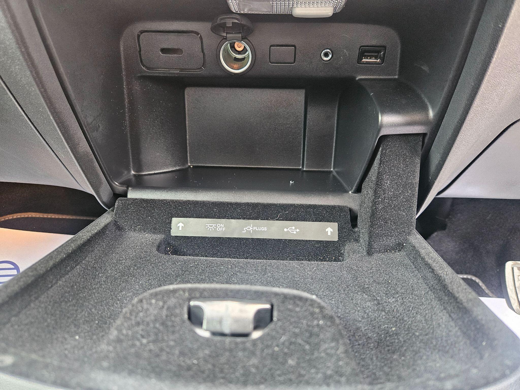 2019 Citroen Grand C4 SpaceTourer image 38
