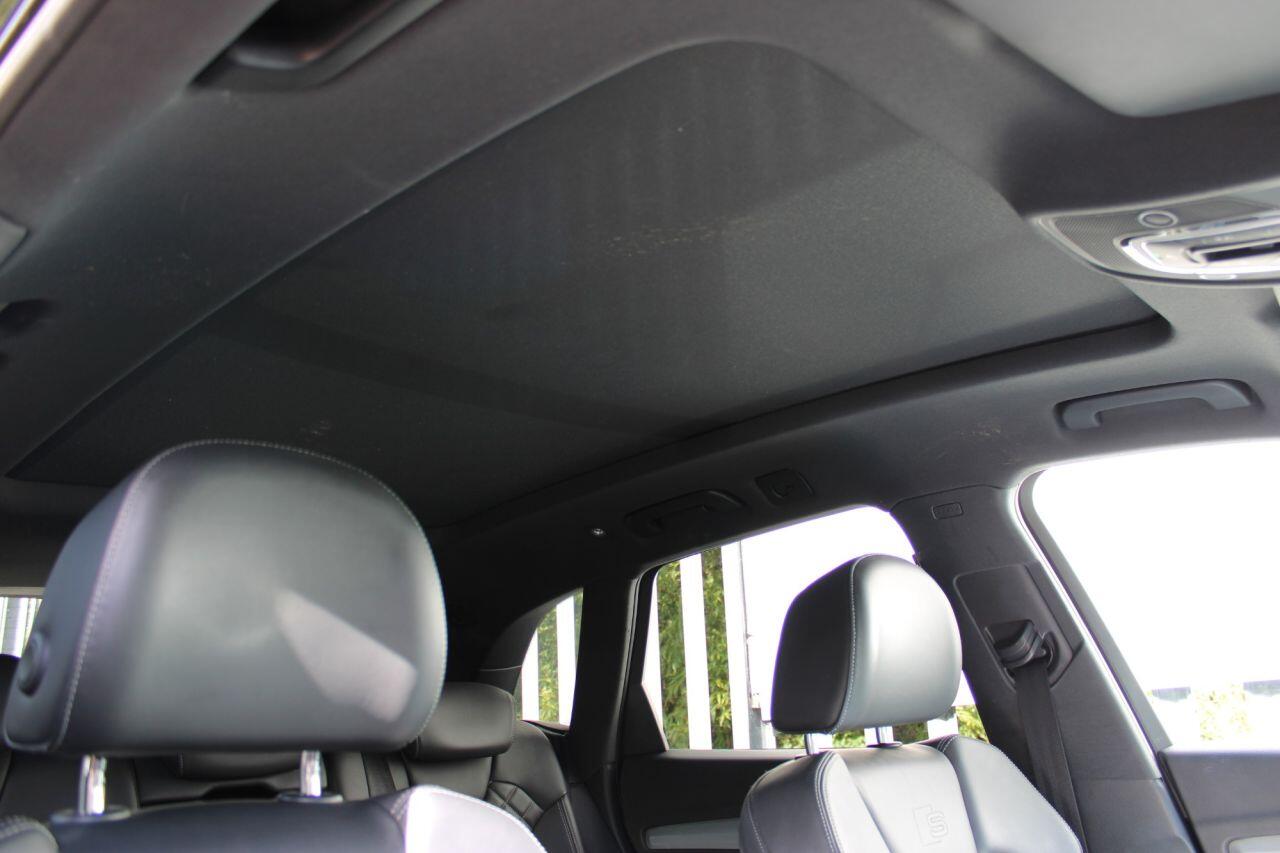 Audi SQ5 view 27