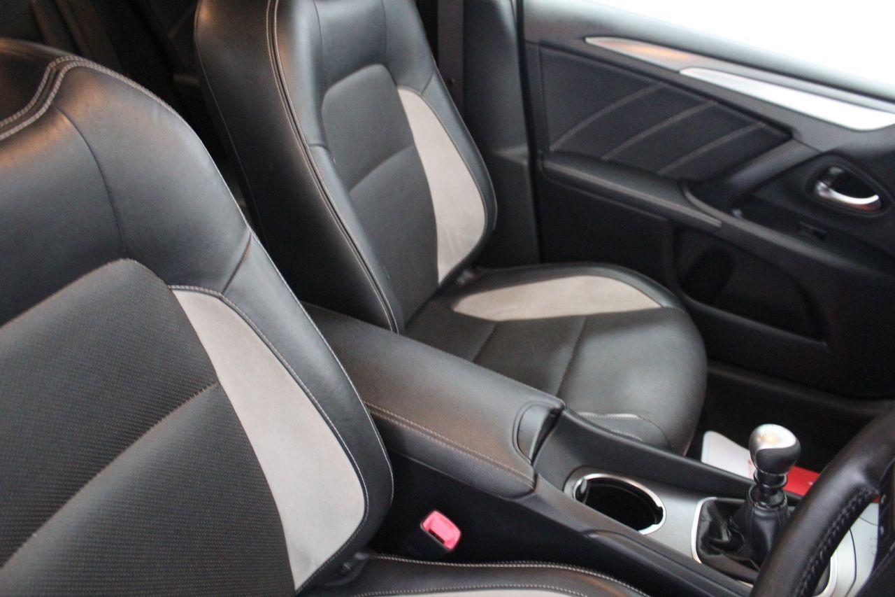 Toyota Avensis view 43