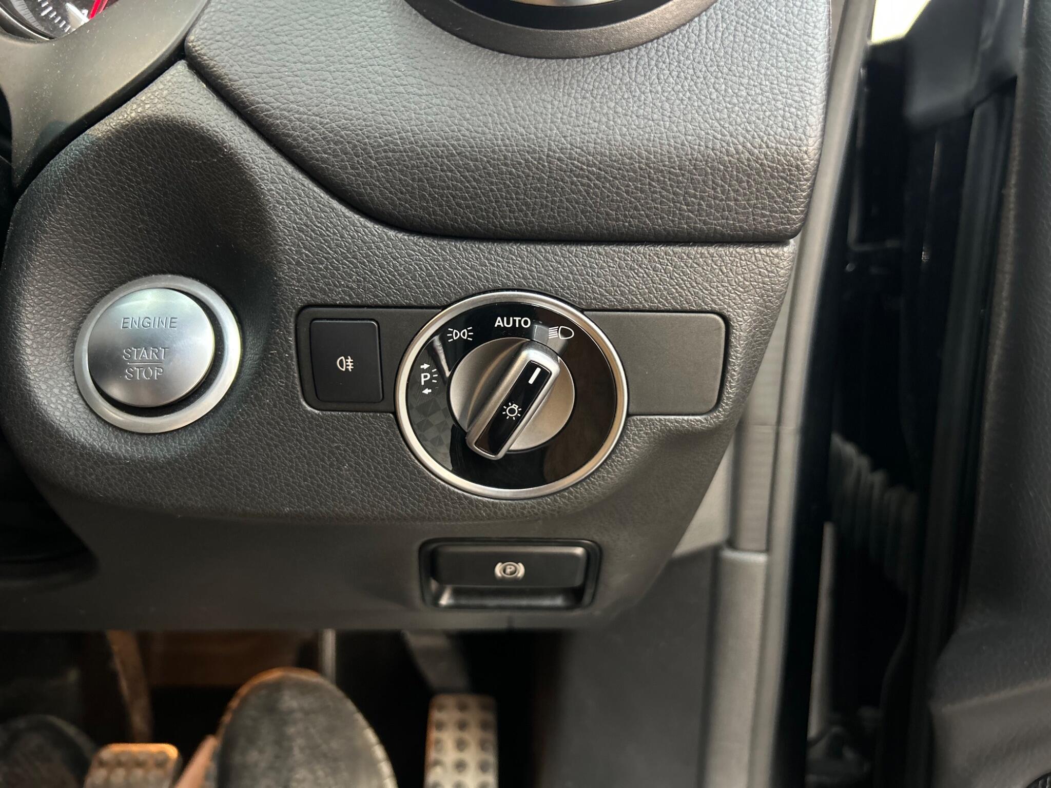 Mercedes-Benz CLA view 29
