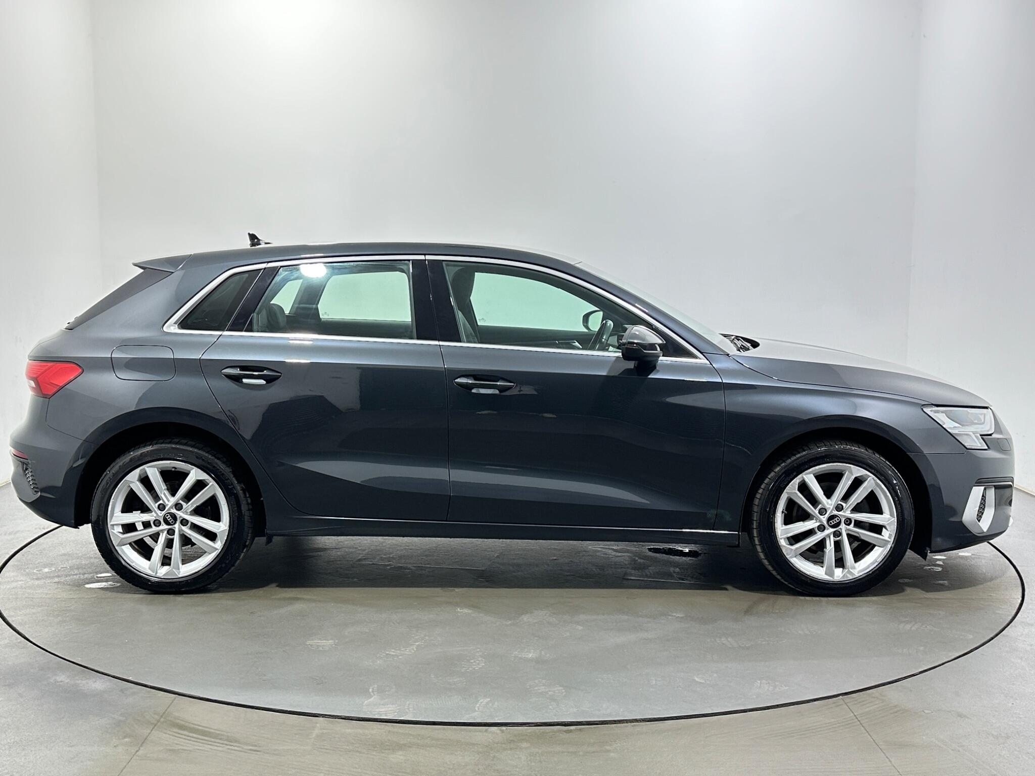 Audi A3 view 9