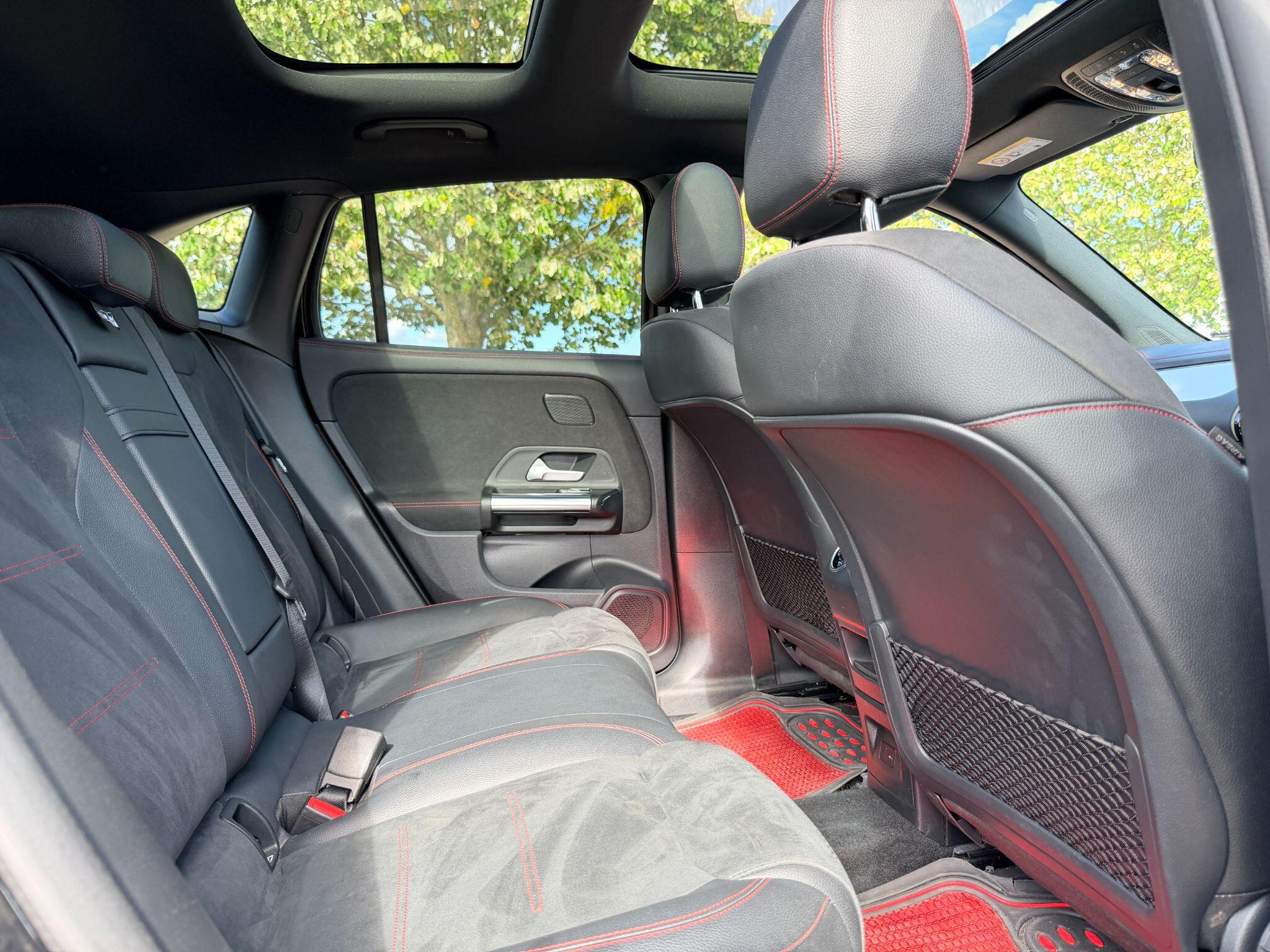 Mercedes-Benz EQA view 24