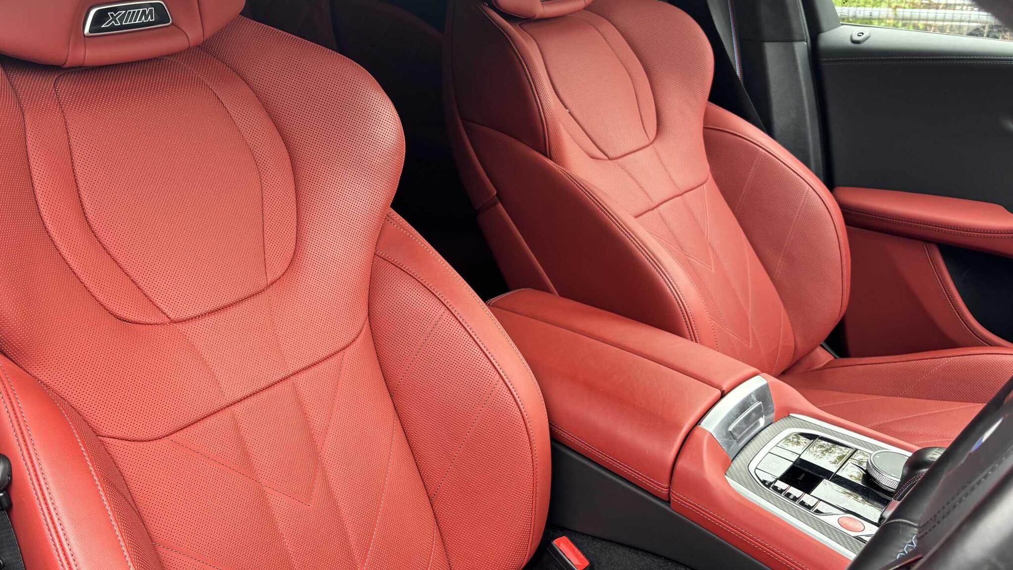 BMW XM view 12