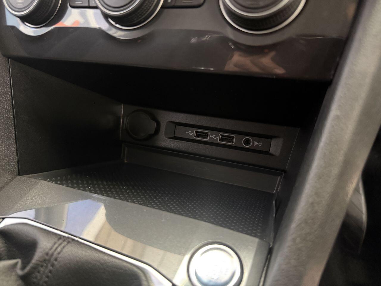 Volkswagen Tiguan Allspace view 23