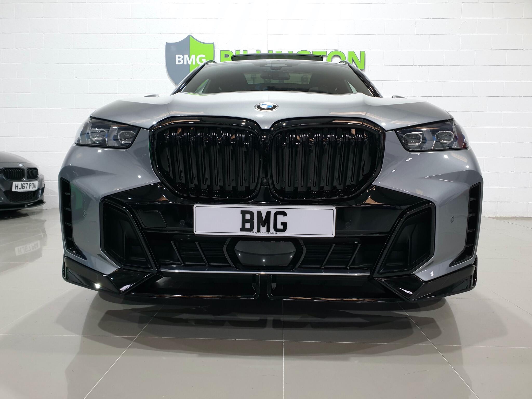 BMW X5 view 11