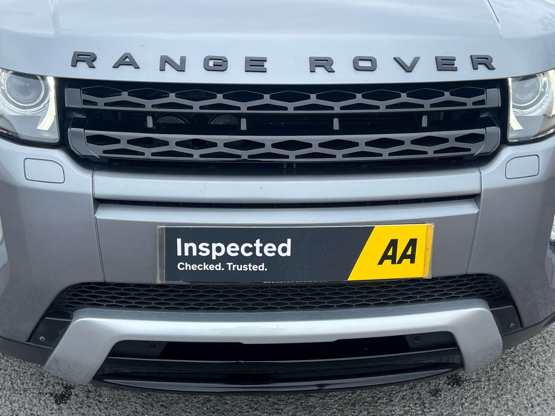 Land Rover Range Rover Evoque view 25