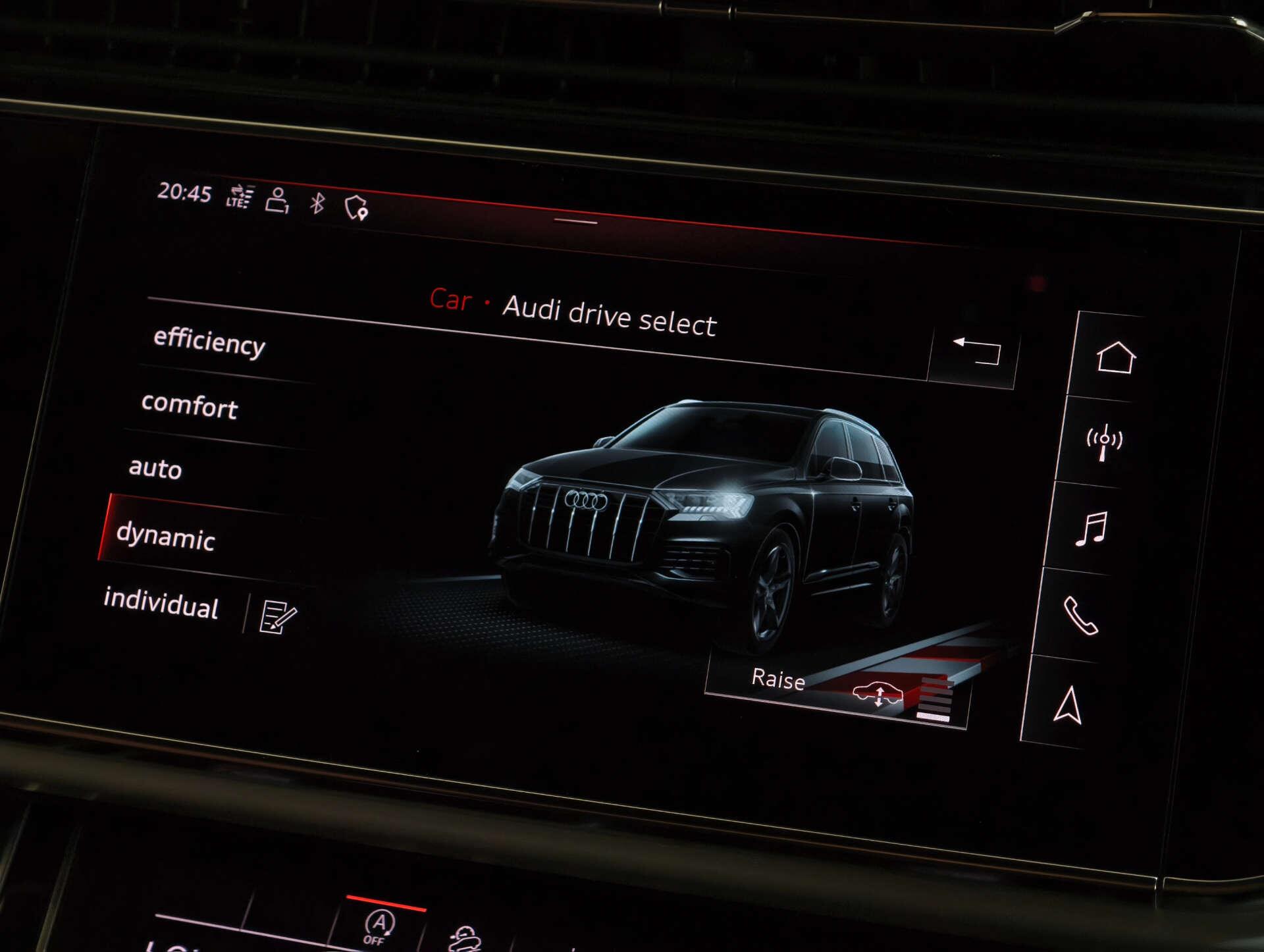 Audi SQ7 view 32
