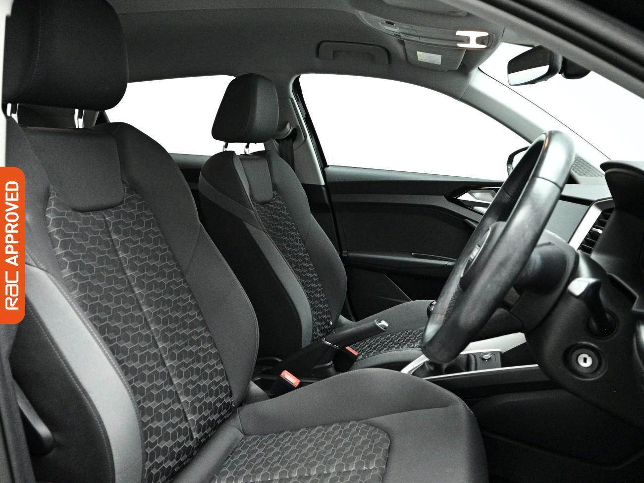 Audi A1 view 11