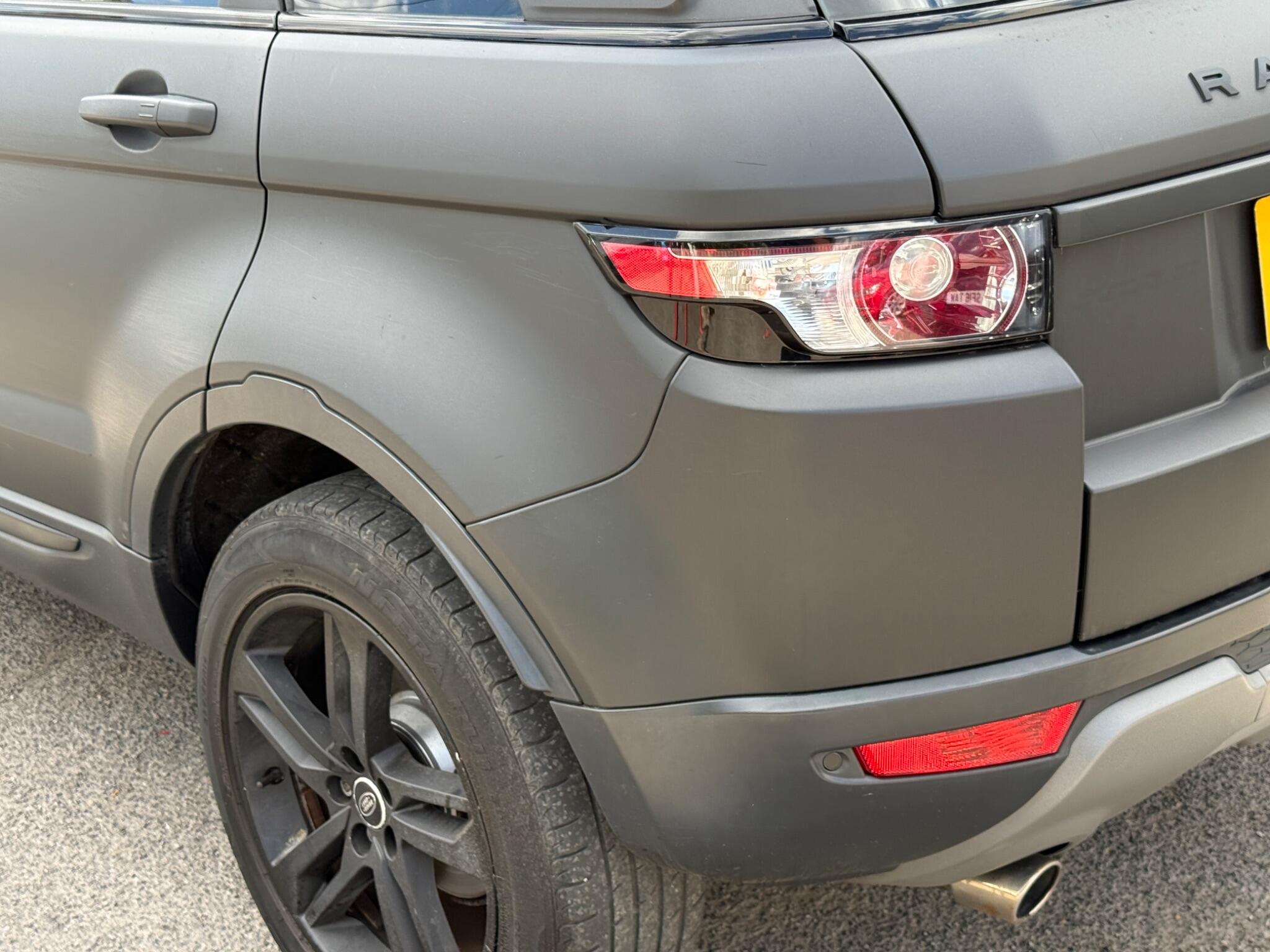 Land Rover Range Rover Evoque - Image 24