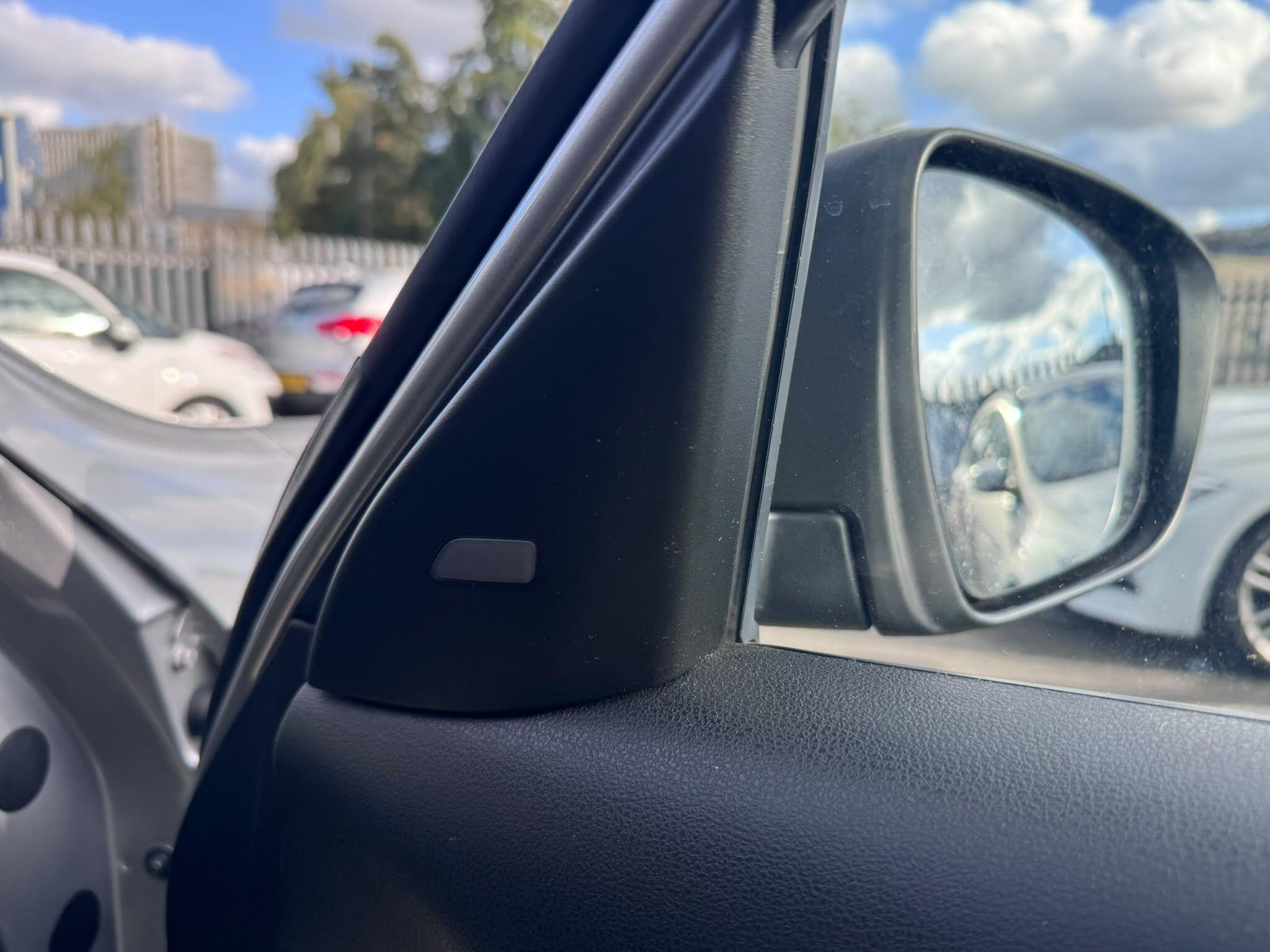 Nissan Juke view 49