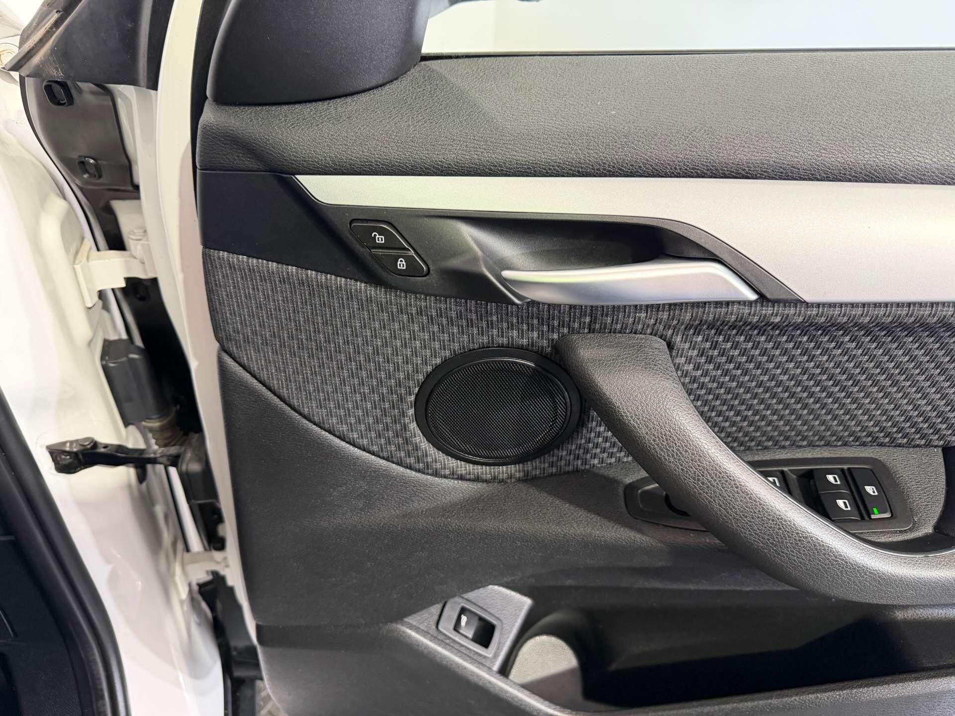 BMW X2 view 23