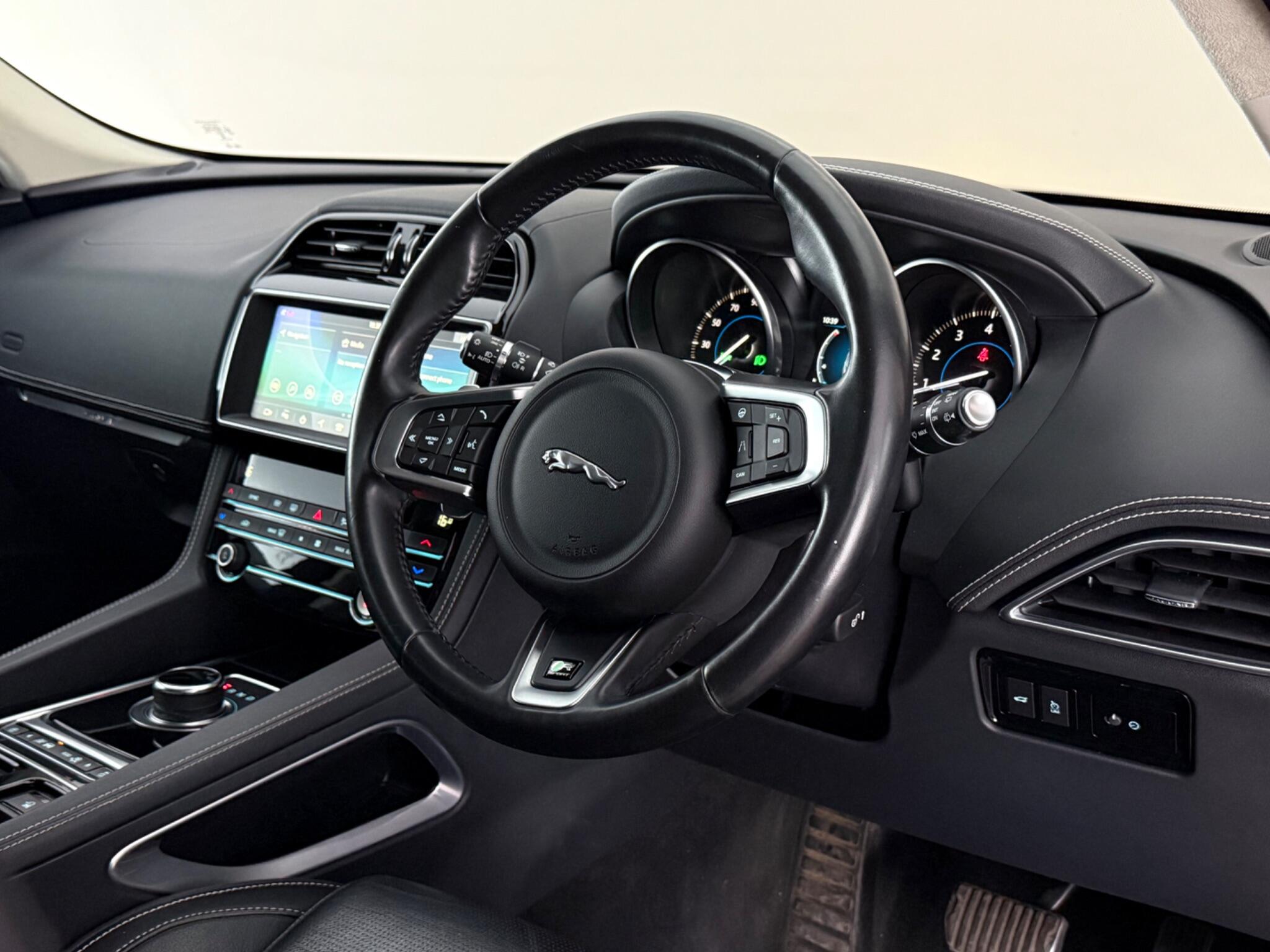 Jaguar F-Pace view 3