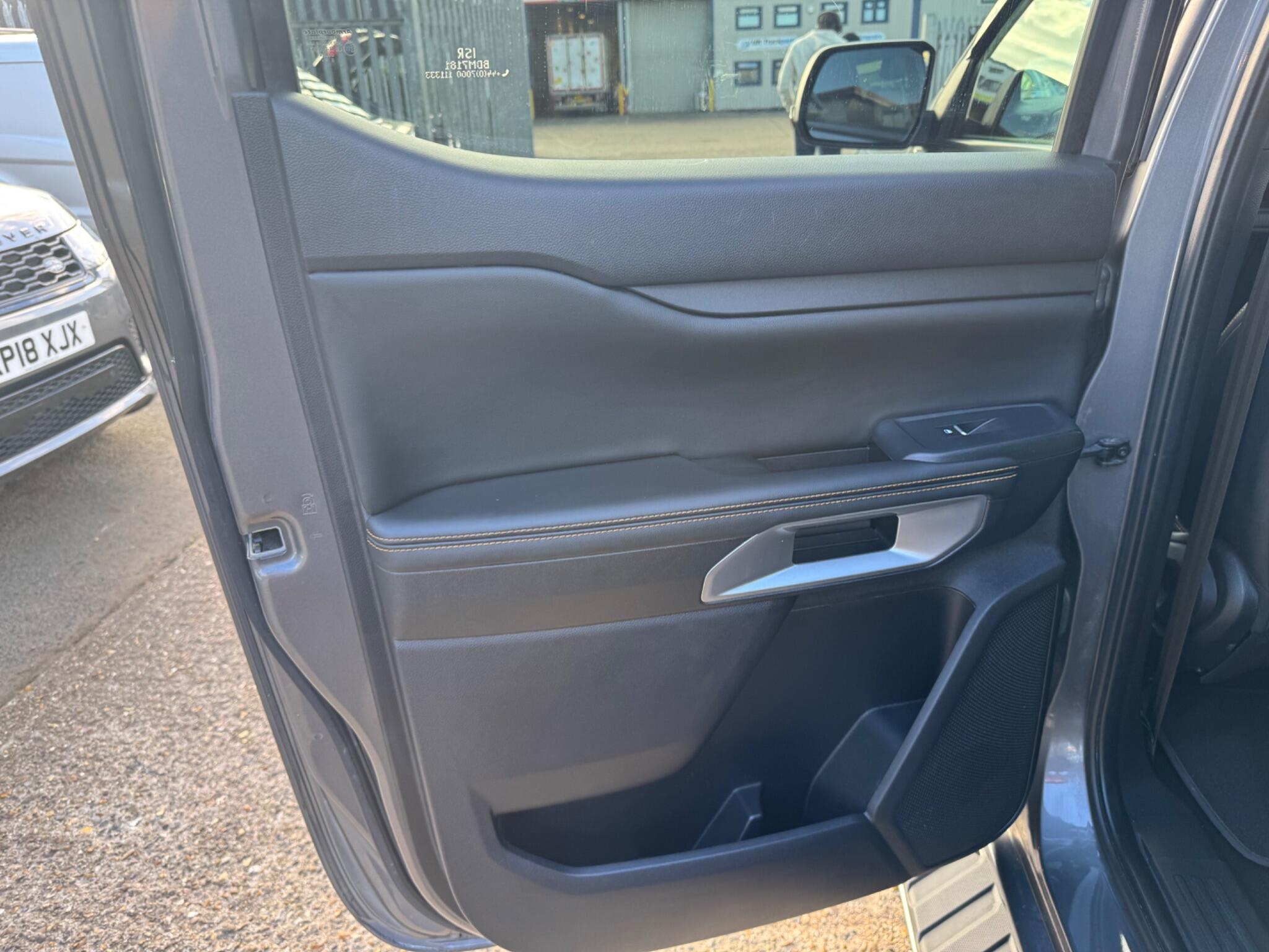 Ford Ranger view 49
