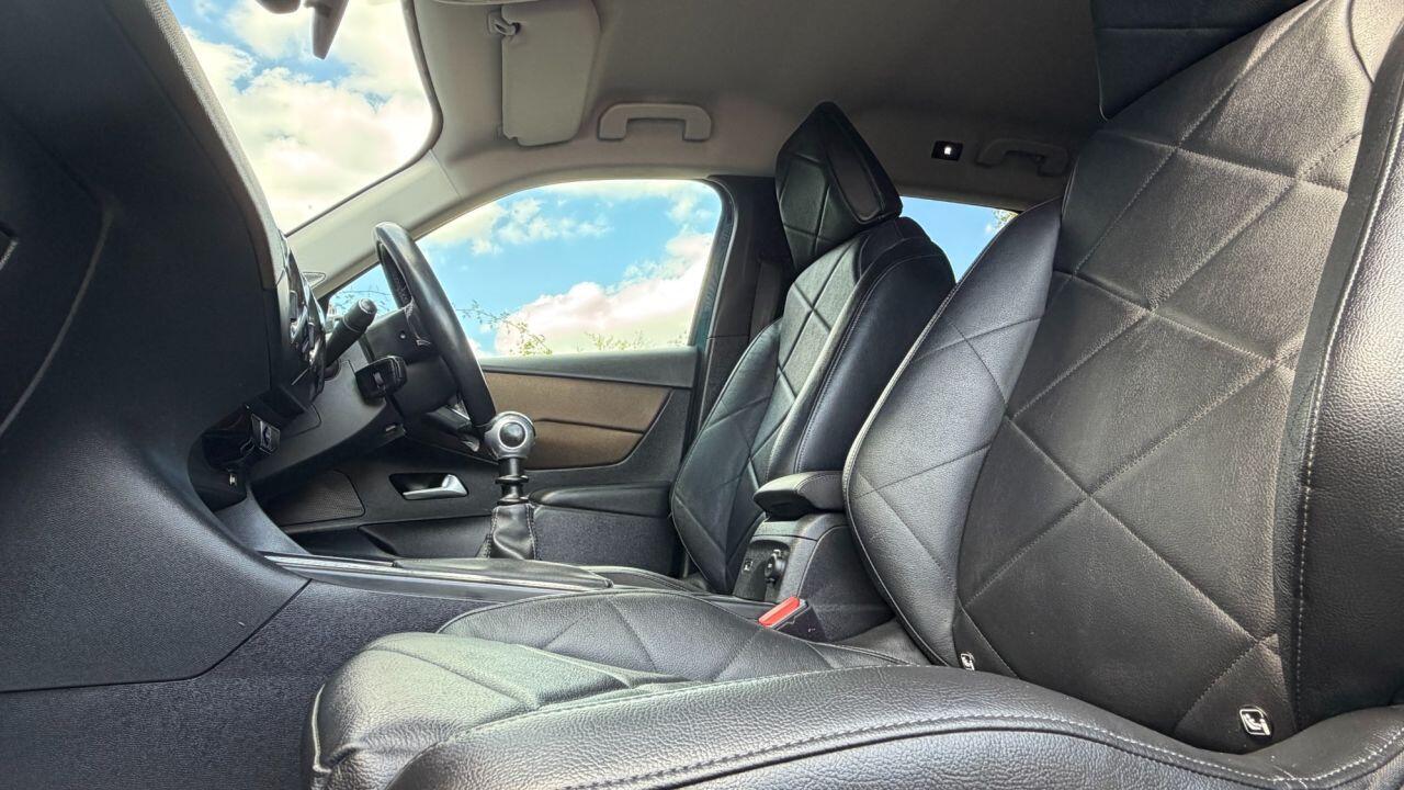 DS Automobiles DS 3 Crossback view 9