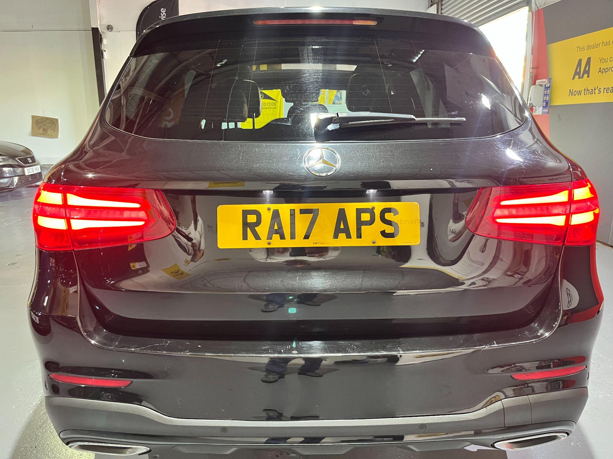 Mercedes-Benz GLC view 70