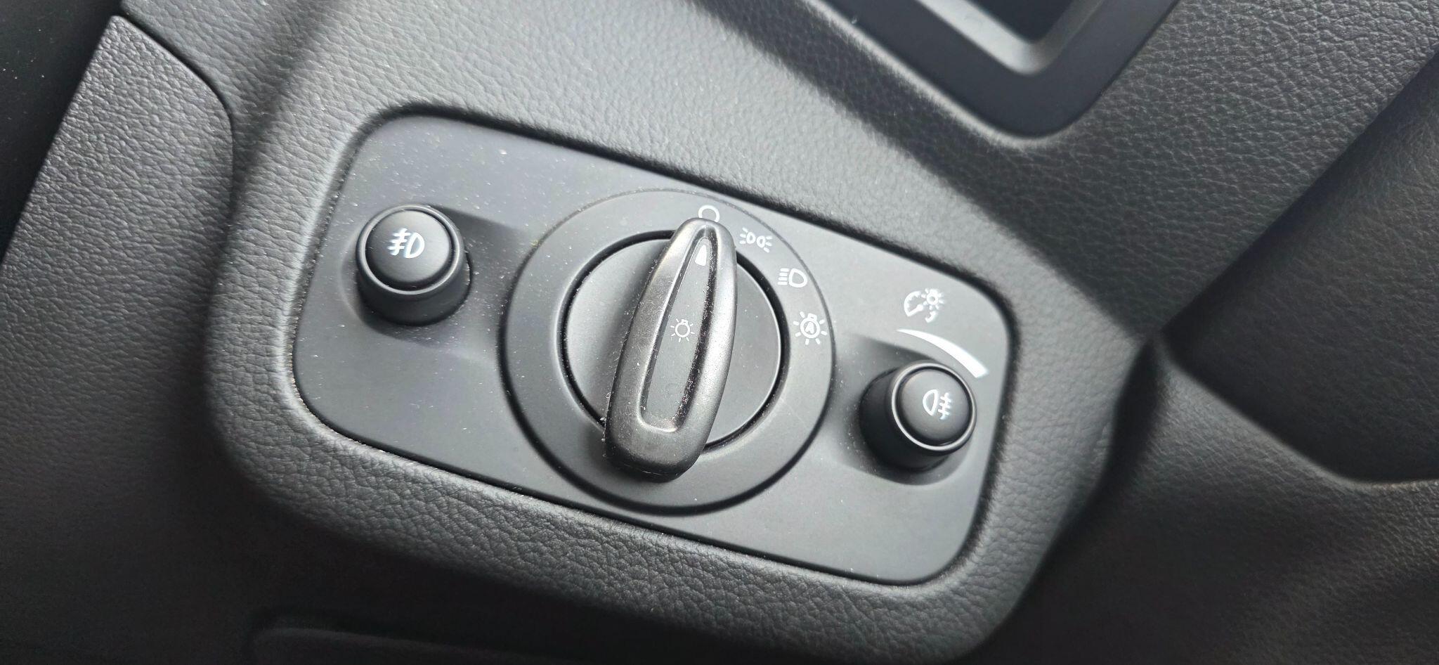 Ford Kuga view 53