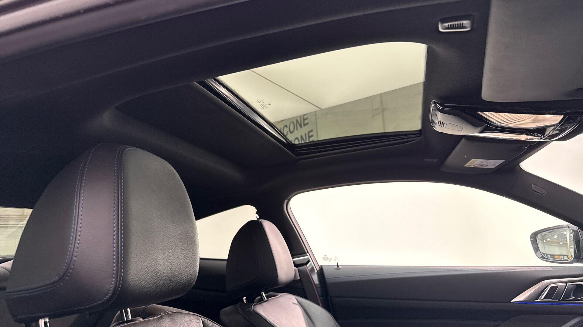 BMW 4 Series view 22