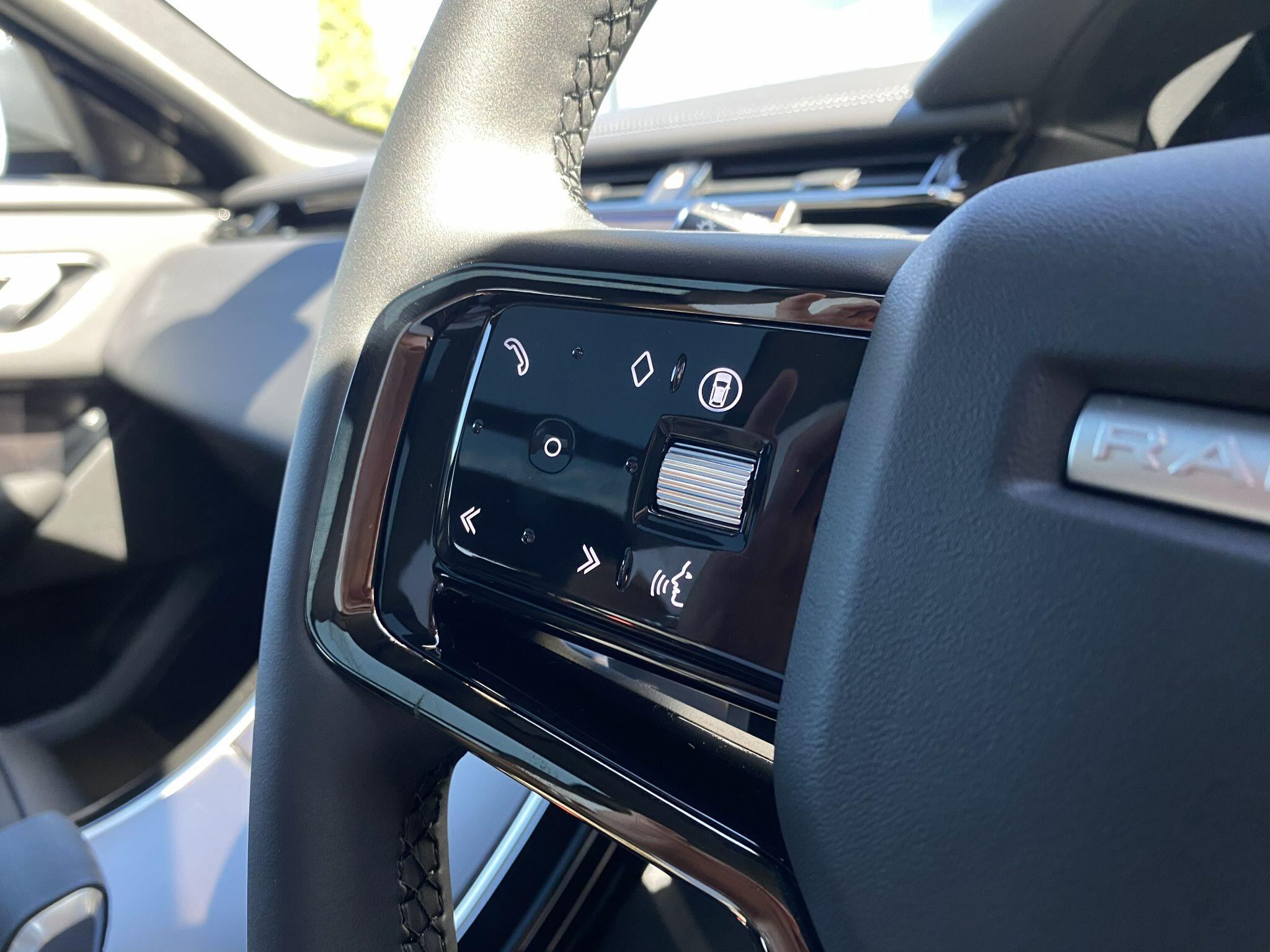 Land Rover Range Rover Velar view 17
