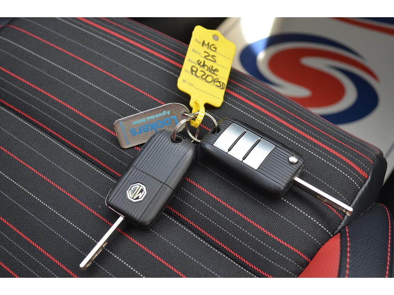 MG ZS view 30
