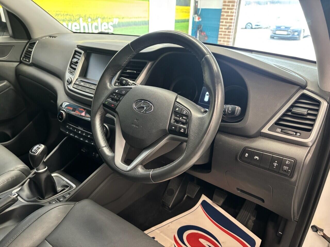 Hyundai Tucson view 13