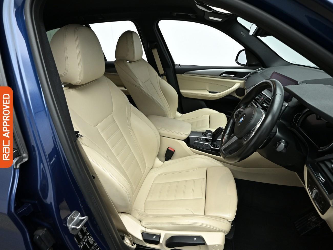 BMW X3 view 12
