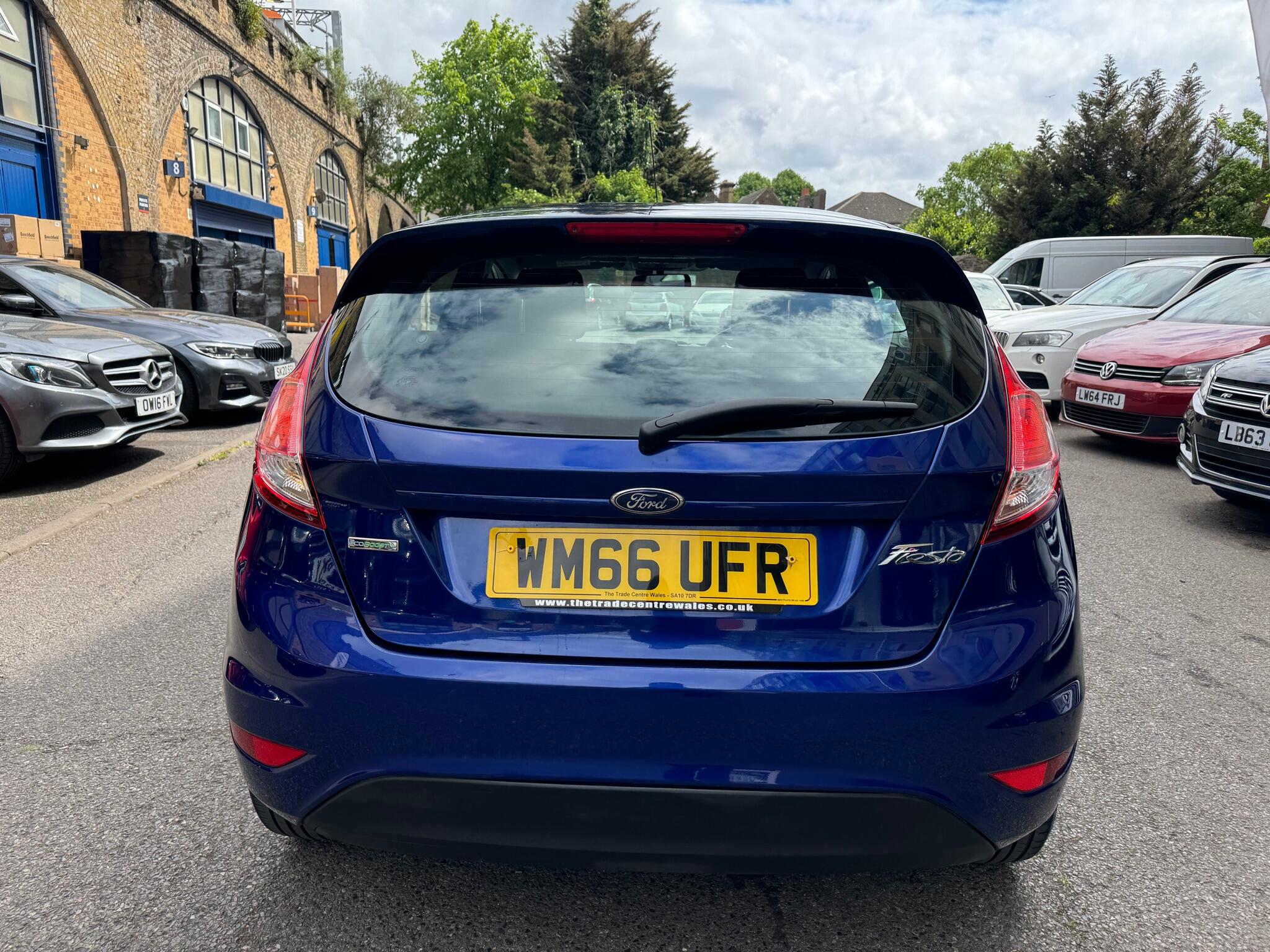 Ford Fiesta view 7